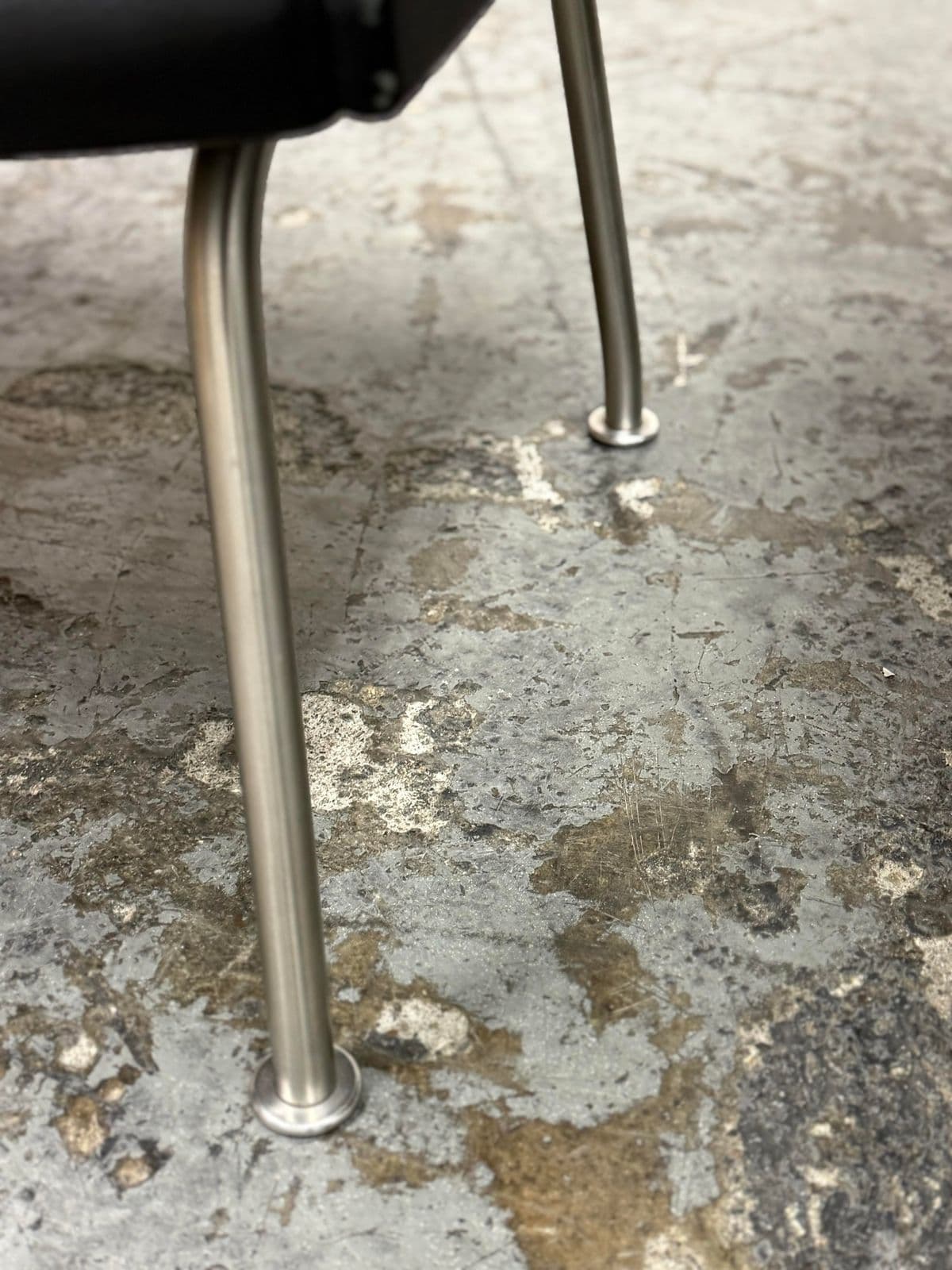 Hans Wegner for Carl Hansen & Son Thor Lounge Chair + Ottoman, Set - Thumbnail 6