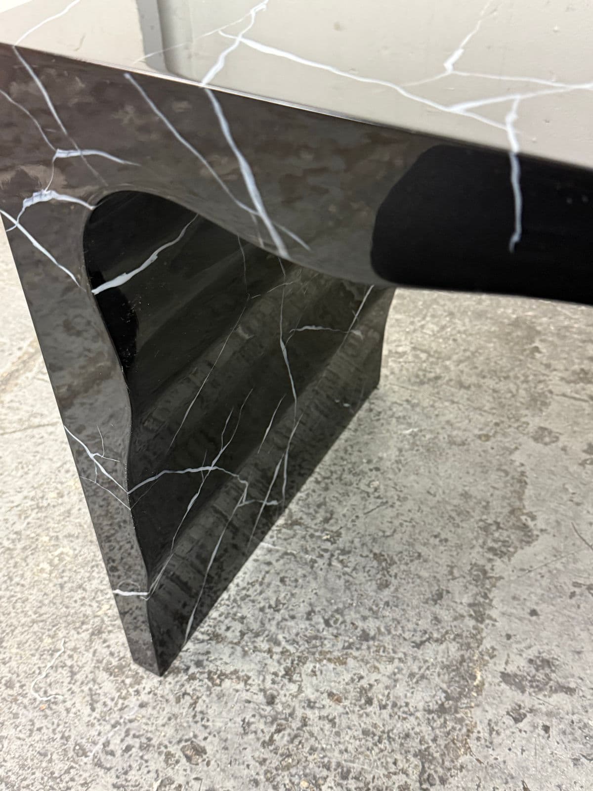 Made Goods Foster Faux Marble Lacquered Bench/Side Table - Thumbnail 4