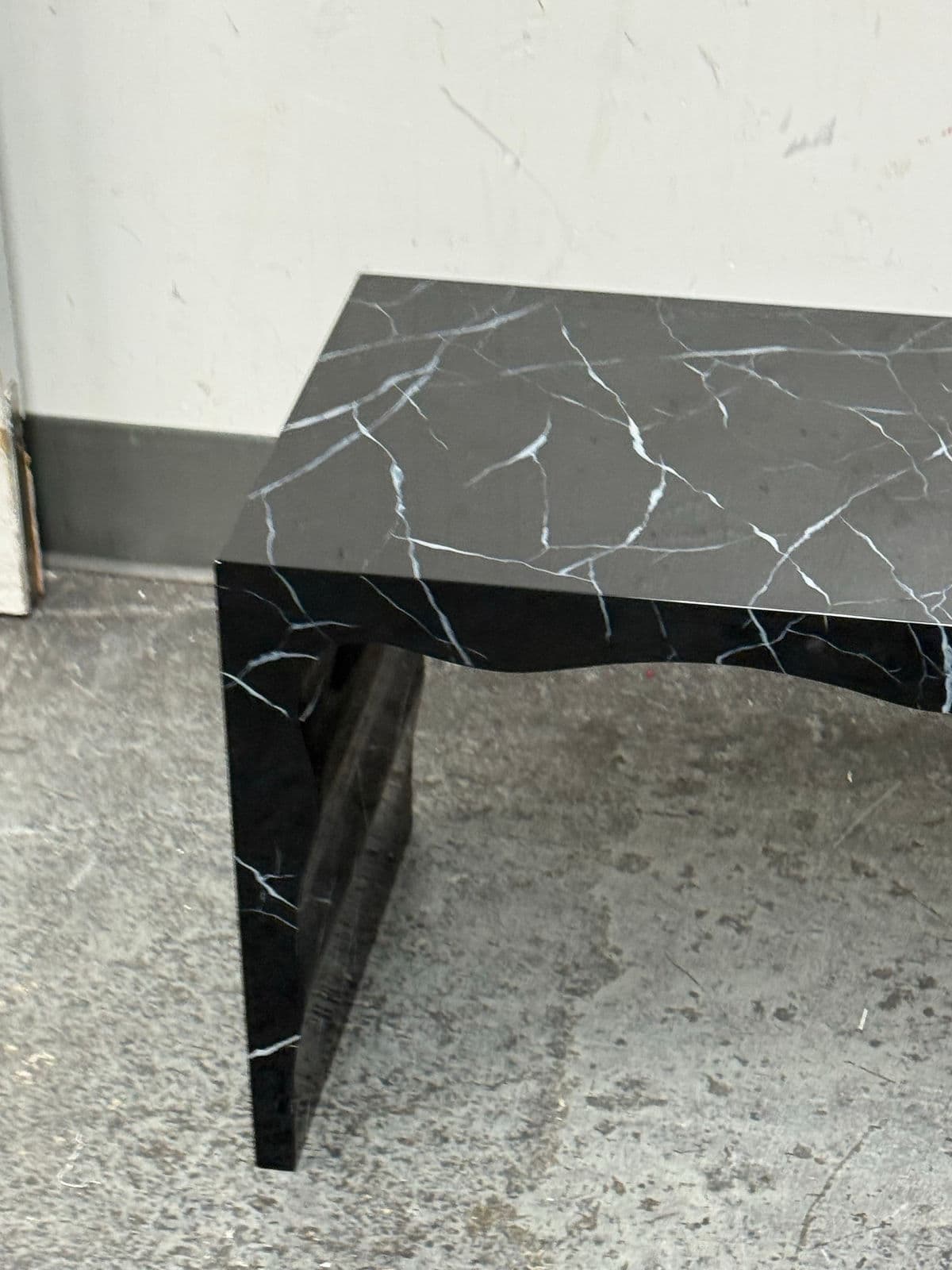 Made Goods Foster Faux Marble Lacquered Bench/Side Table - Thumbnail 12