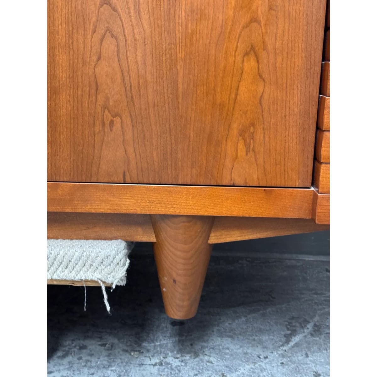 Knowlton Brothers Avenue Credenza - Thumbnail 13
