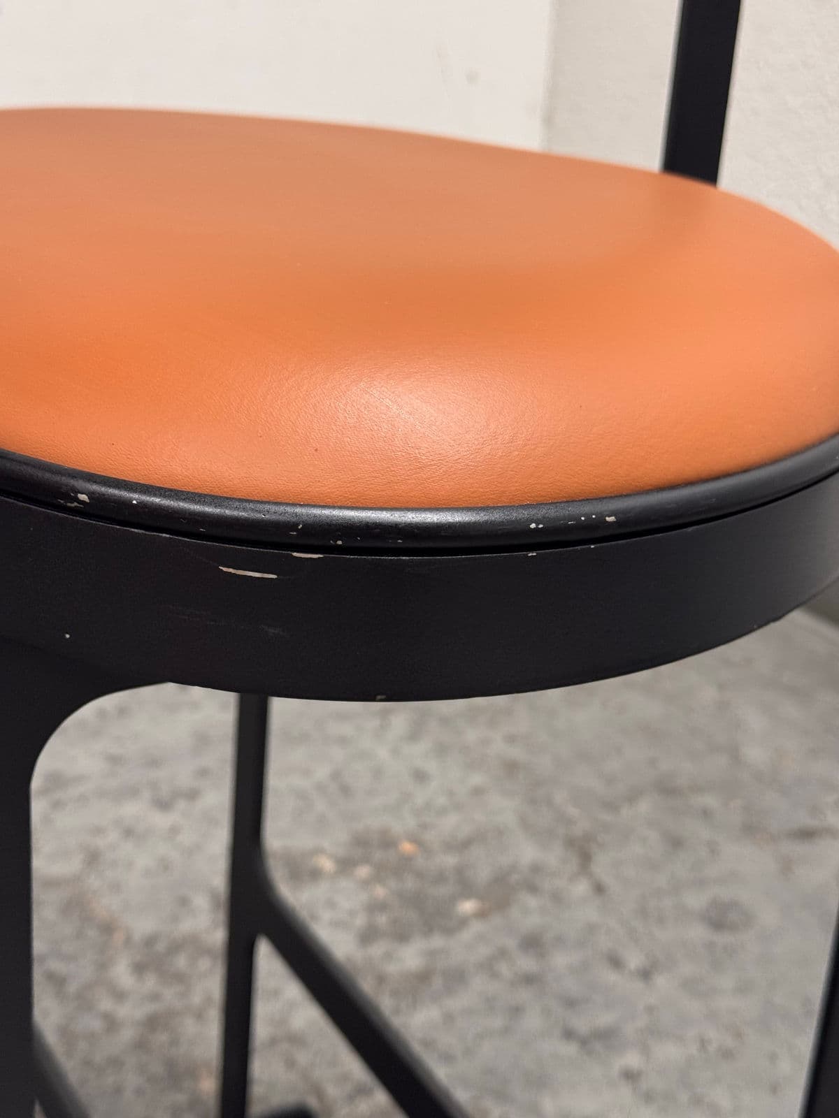 Michael Oren Porter Place Style Swivel Counter Stools, Pair - Thumbnail 12