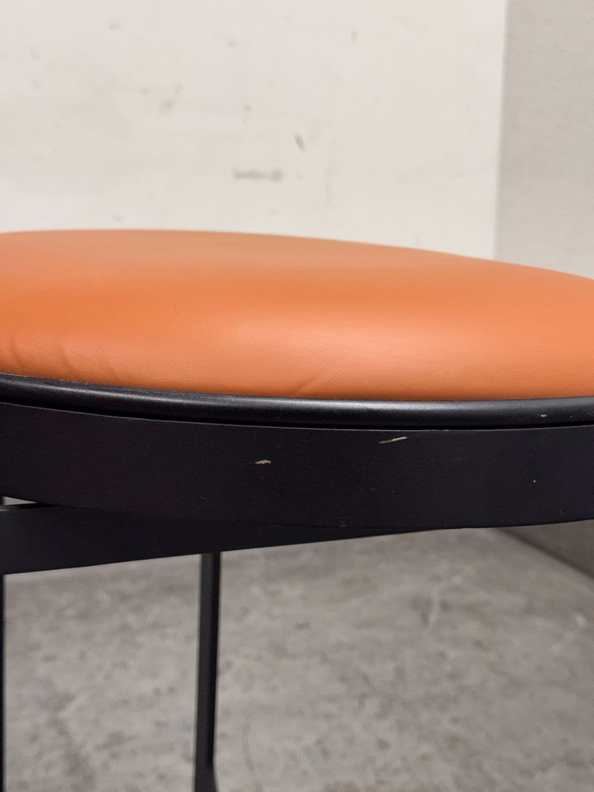 Michael Oren Porter Place Style Swivel Counter Stools, Pair - Thumbnail 9