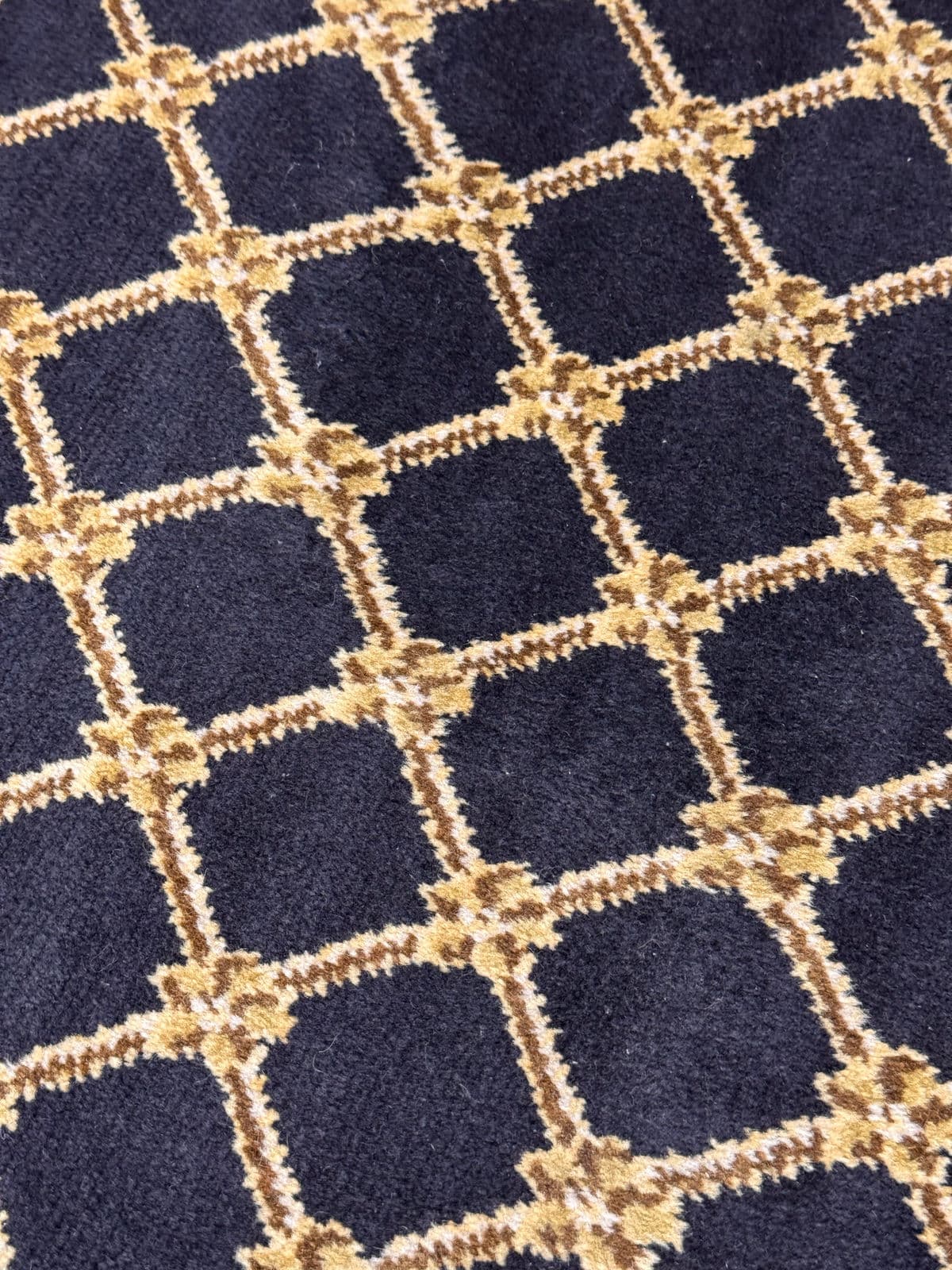 2ft 7in × 9ft 6in Karastan Wool Runner Rug - Thumbnail 5