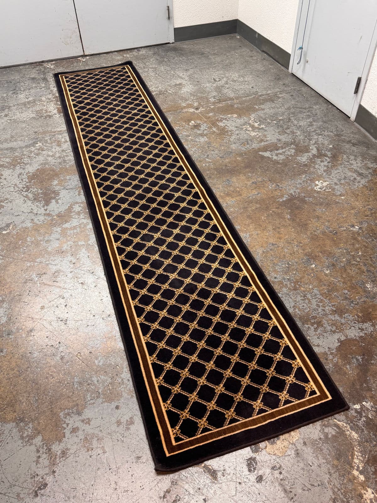 2ft 7in × 9ft 6in Karastan Wool Runner Rug - Thumbnail 3