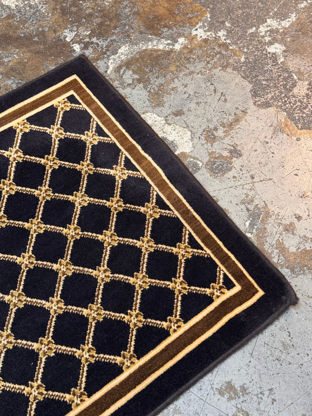 2ft 7in × 9ft 6in Karastan Wool Runner Rug - Thumbnail 6