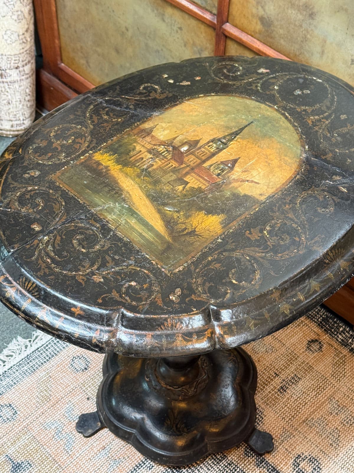 19th Century Victorian Tilt Top Pedestal Table - Thumbnail 13