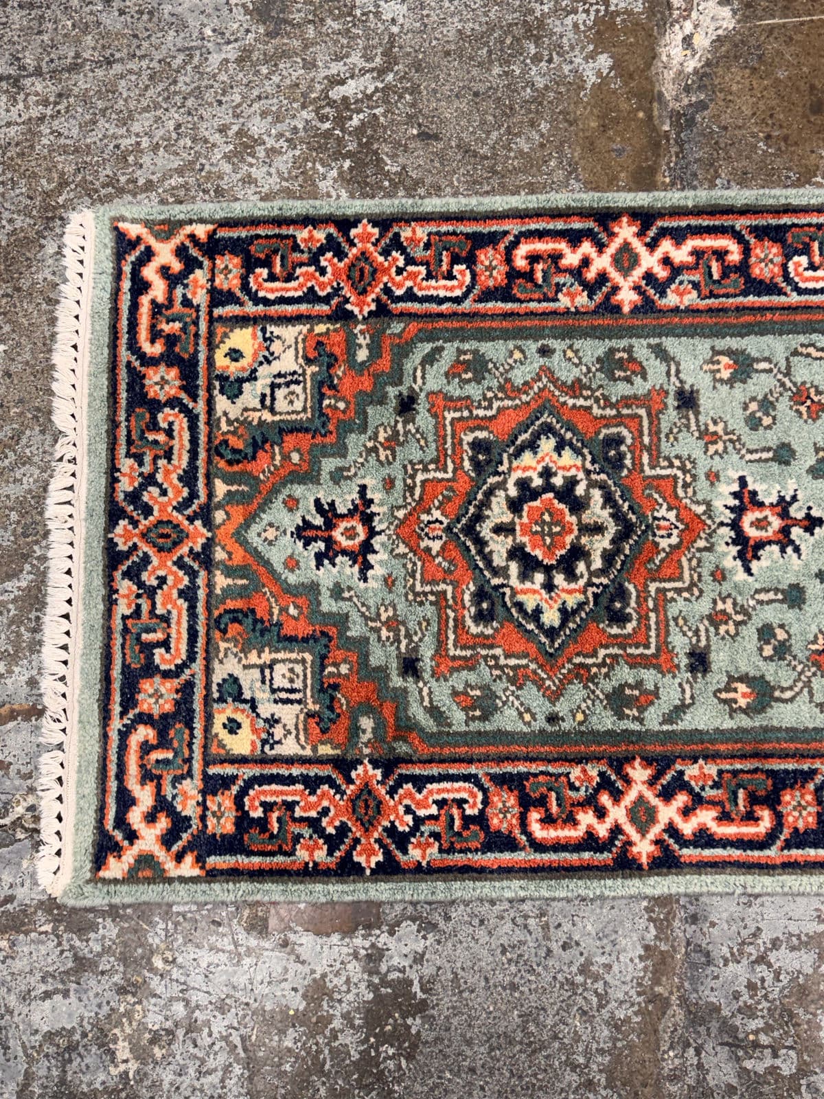 2ft 9in × 8ft 3in Vintage Wool Runner Rug - Thumbnail 4