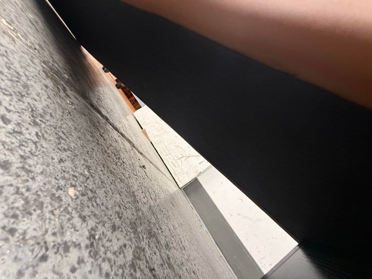 Michael Oren Designs Saddle Bench - Thumbnail 4