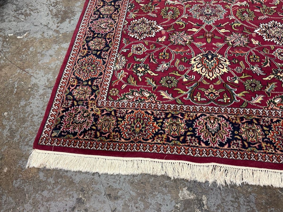 5ft 10in × 8ft 10in Oriental Wool Area Rug - Thumbnail 13