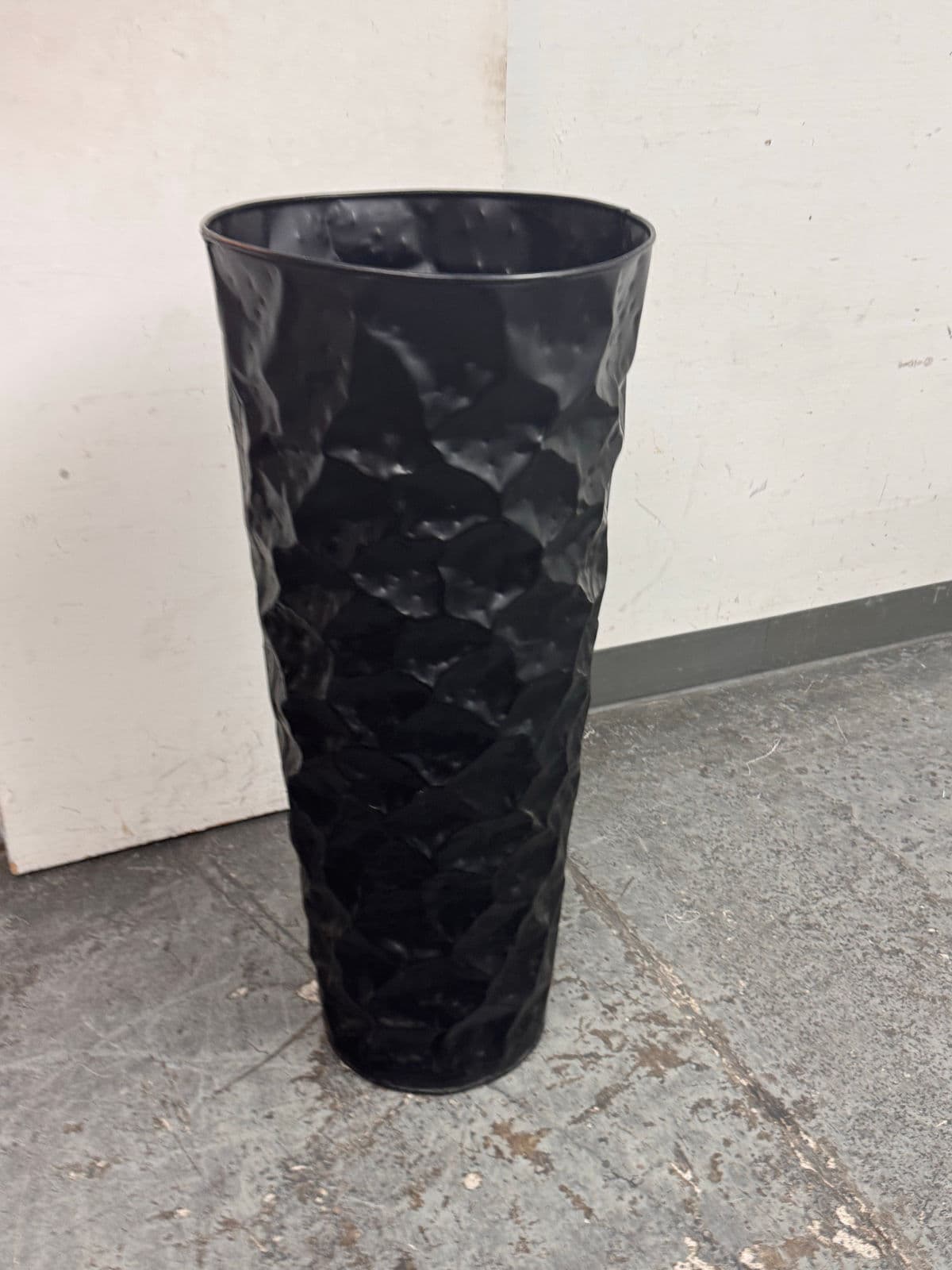 Vintage Hammered Planter, Black - Thumbnail 5