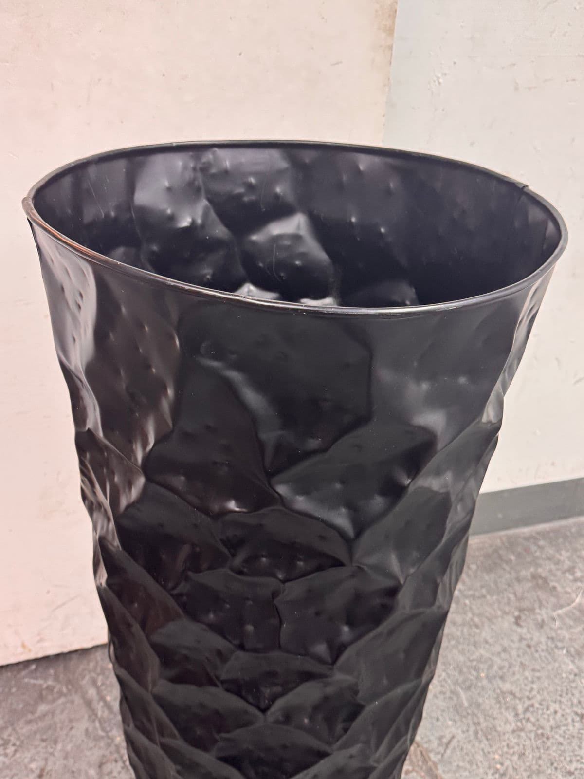 Vintage Hammered Planter, Black - Thumbnail 7