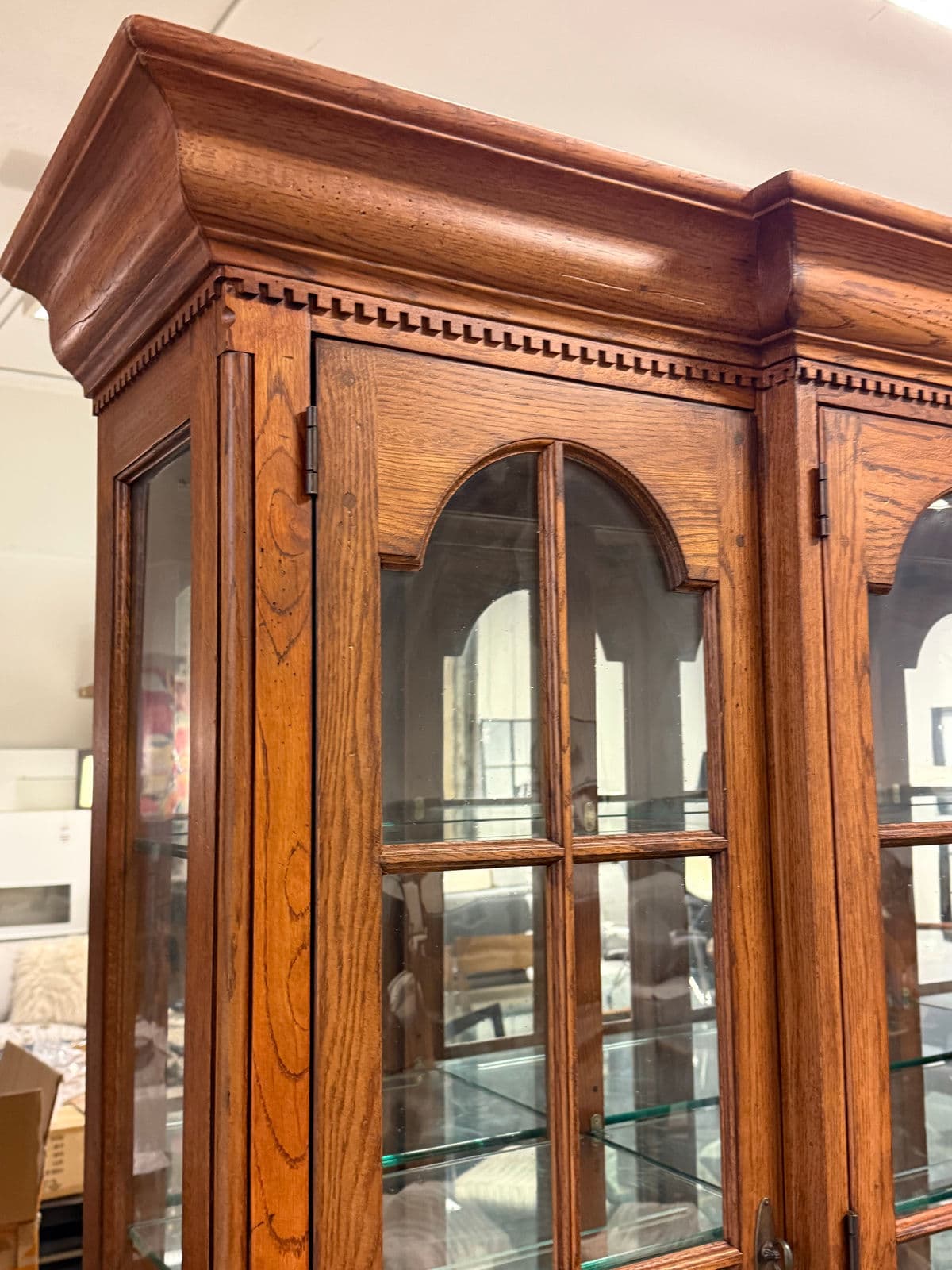 Bob Timberlake for Lexington Furniture Mallard Breakfront Cabinet - Thumbnail 6