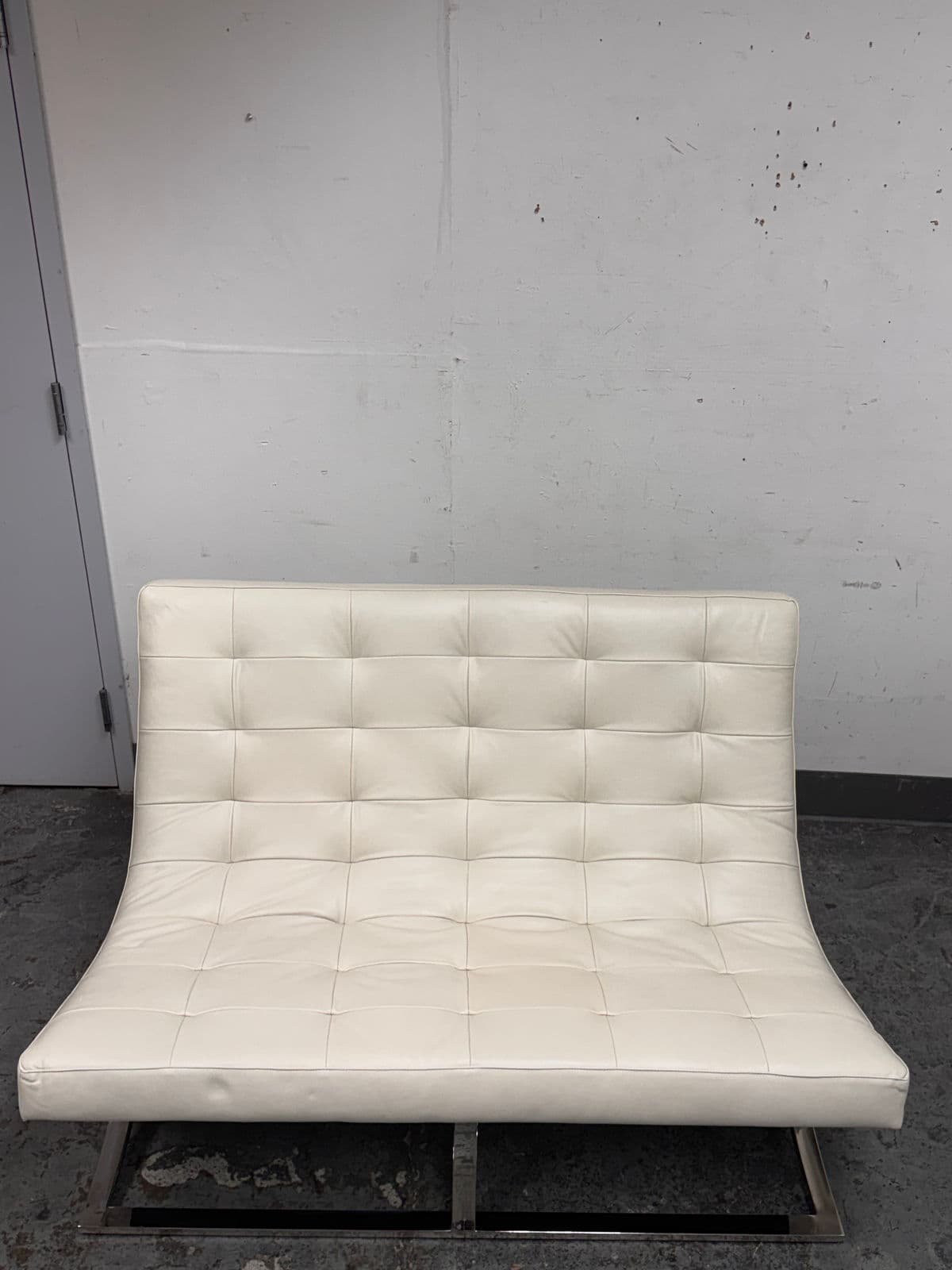 Williams-Sonoma James Leather Loveseat - Thumbnail 8