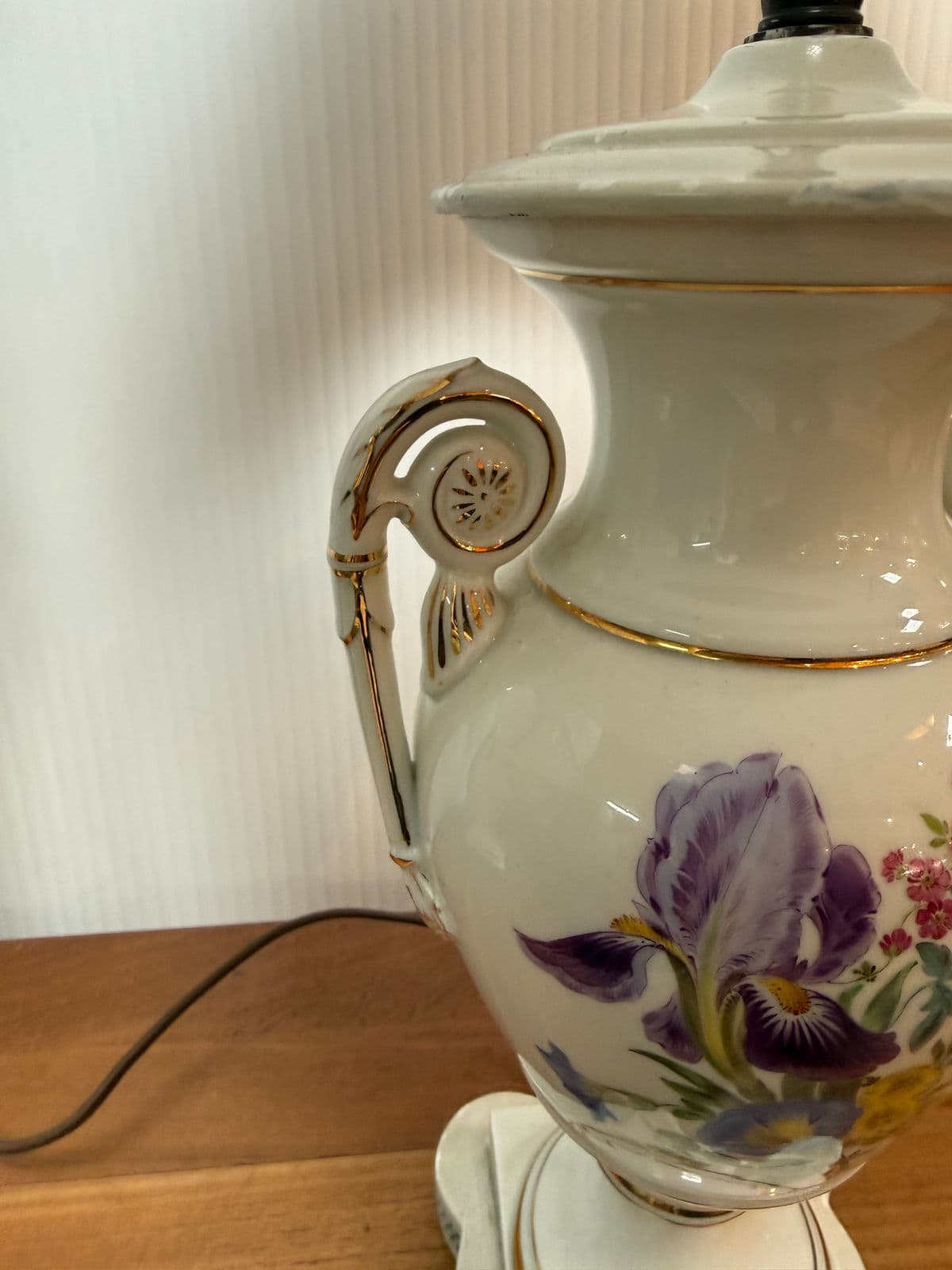 Shabby Chic Floral Urn Table Lamps, Pair - Thumbnail 9