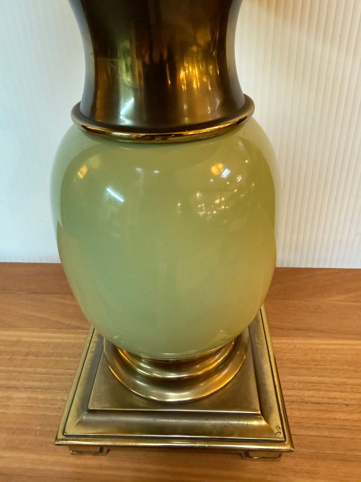 Mid 20th Century Ostrich Egg Table Lamp - Thumbnail 4