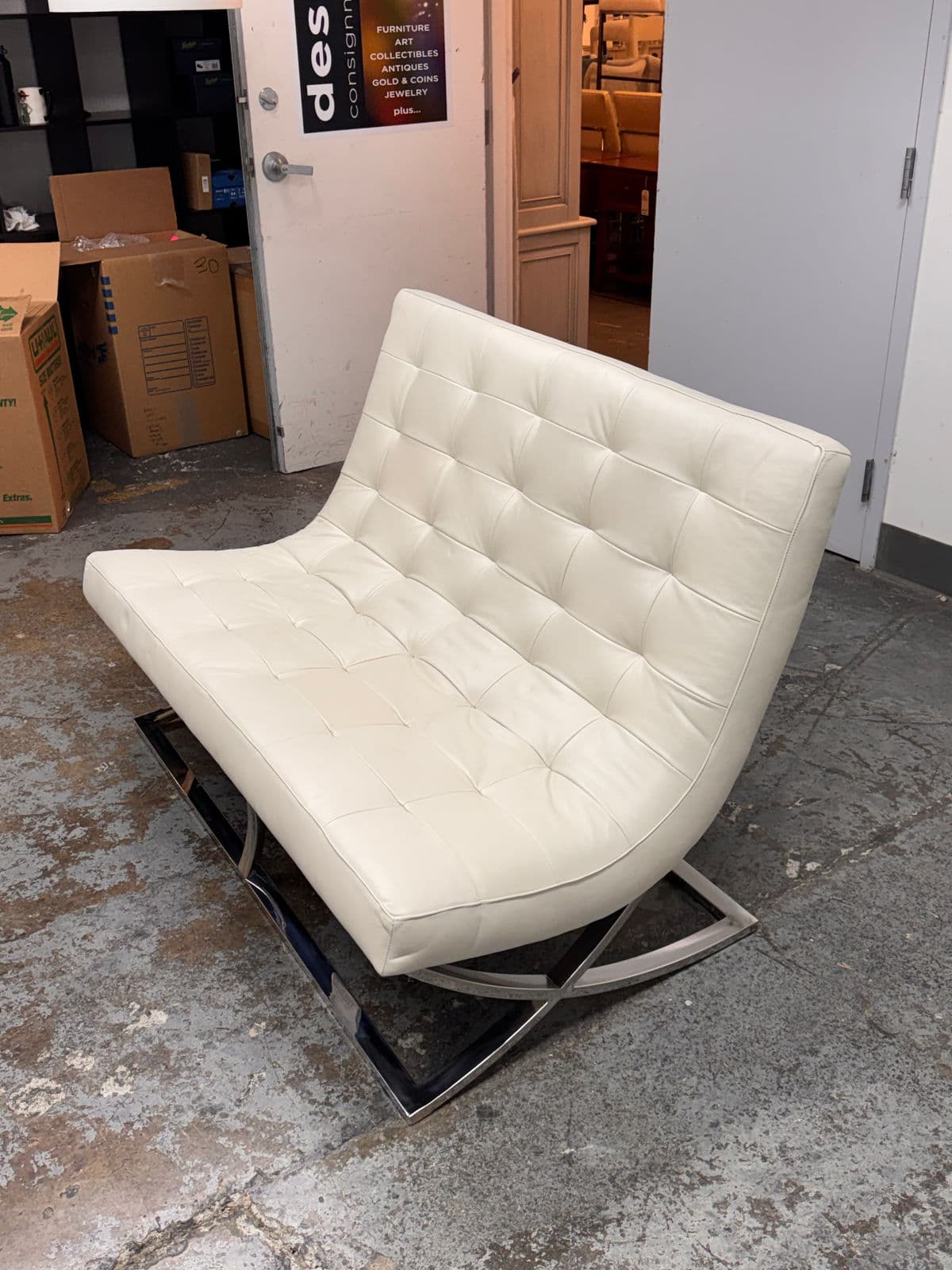 Williams-Sonoma James Leather Loveseat - Thumbnail 7