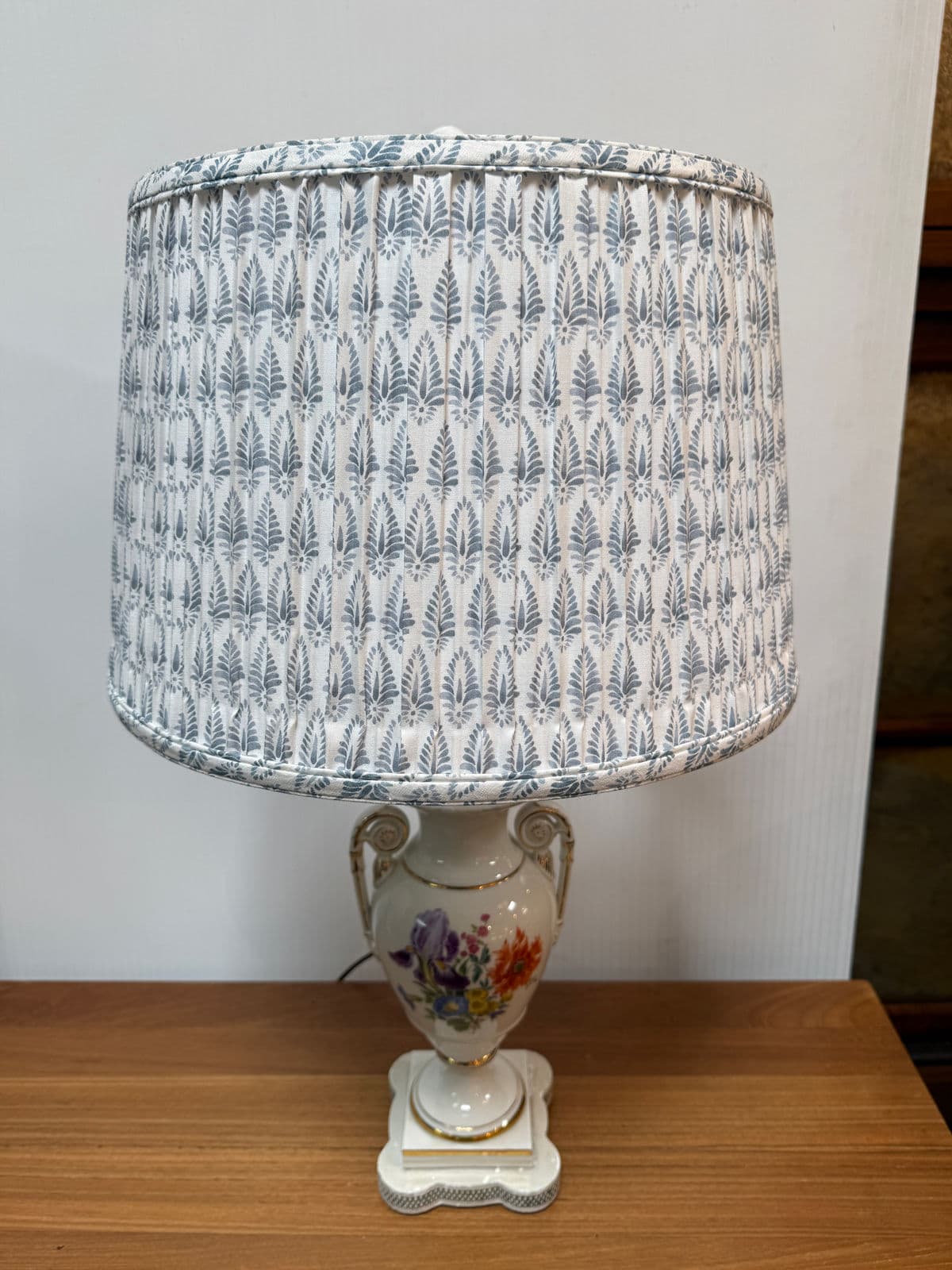 Shabby Chic Floral Urn Table Lamps, Pair - Thumbnail 8