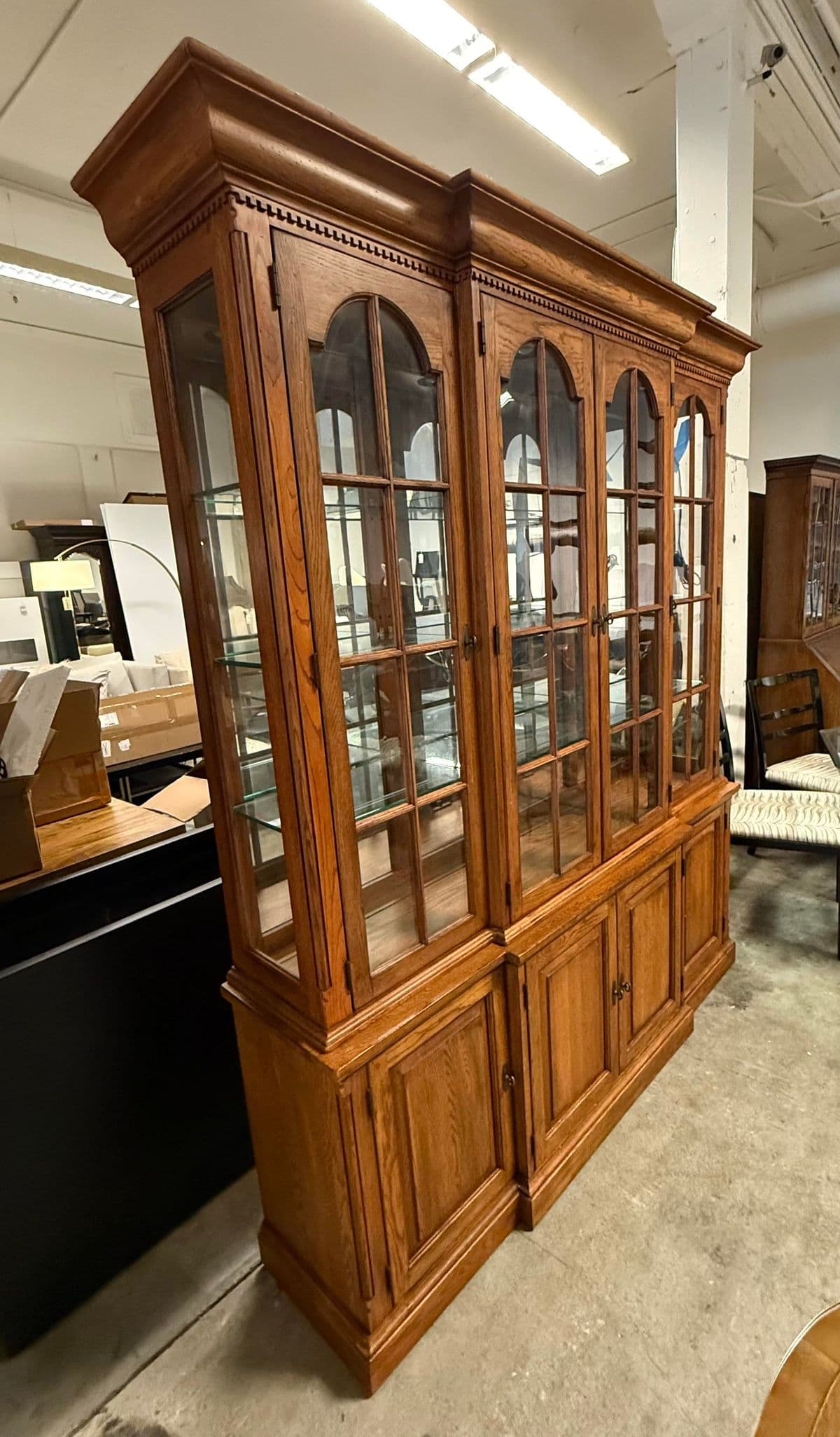 Bob Timberlake for Lexington Furniture Mallard Breakfront Cabinet - Thumbnail 12