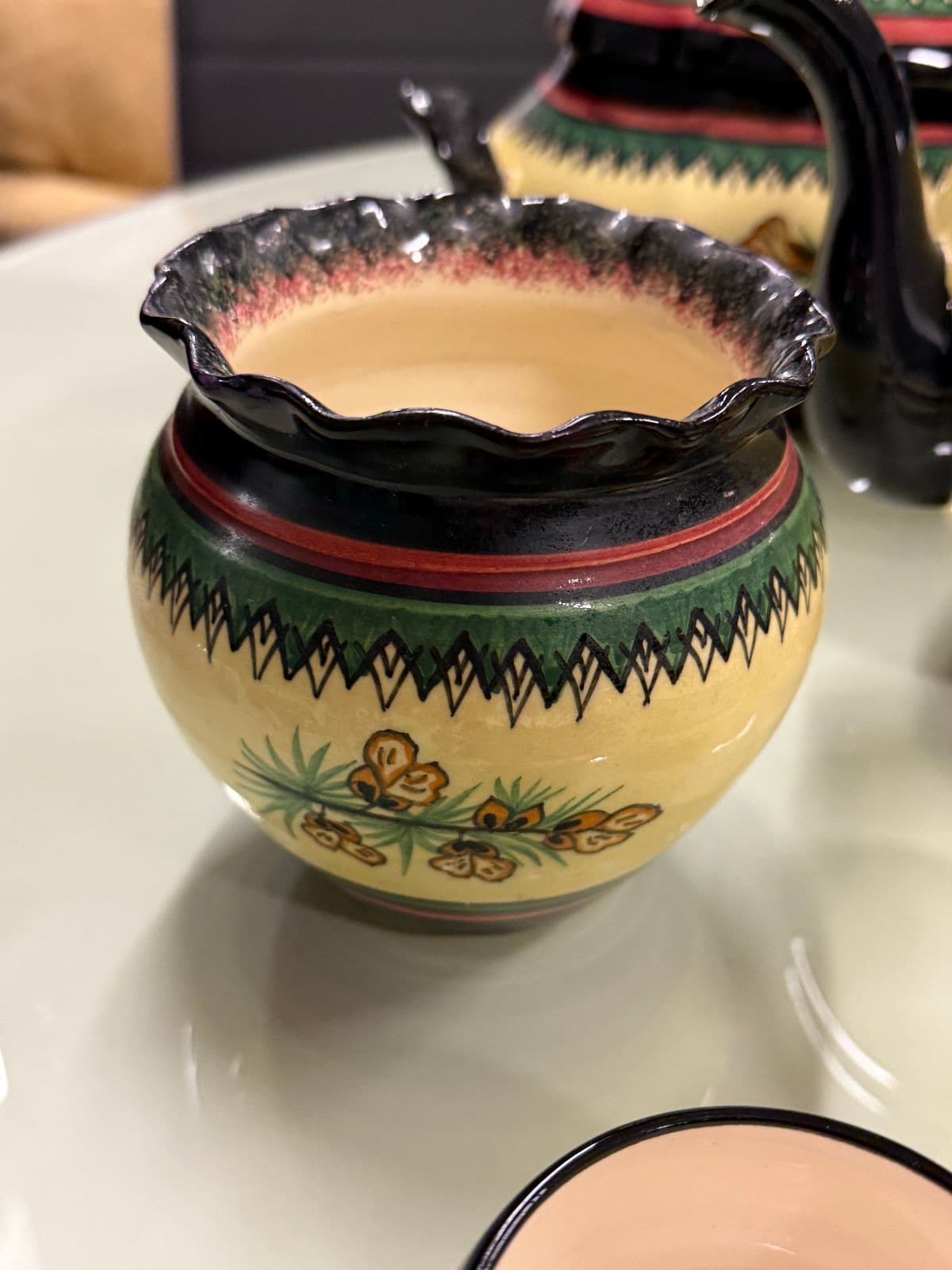 Circa 1983 Henriot Quimper French Faience Serve-Ware, Set of Thirty-One - Thumbnail 10