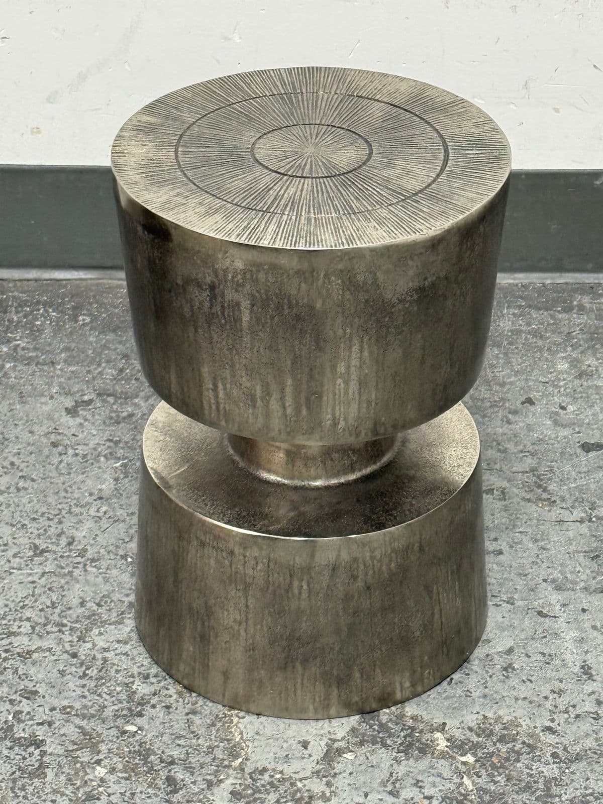 Moe's Home Victor Side Table/Stool - Thumbnail 8