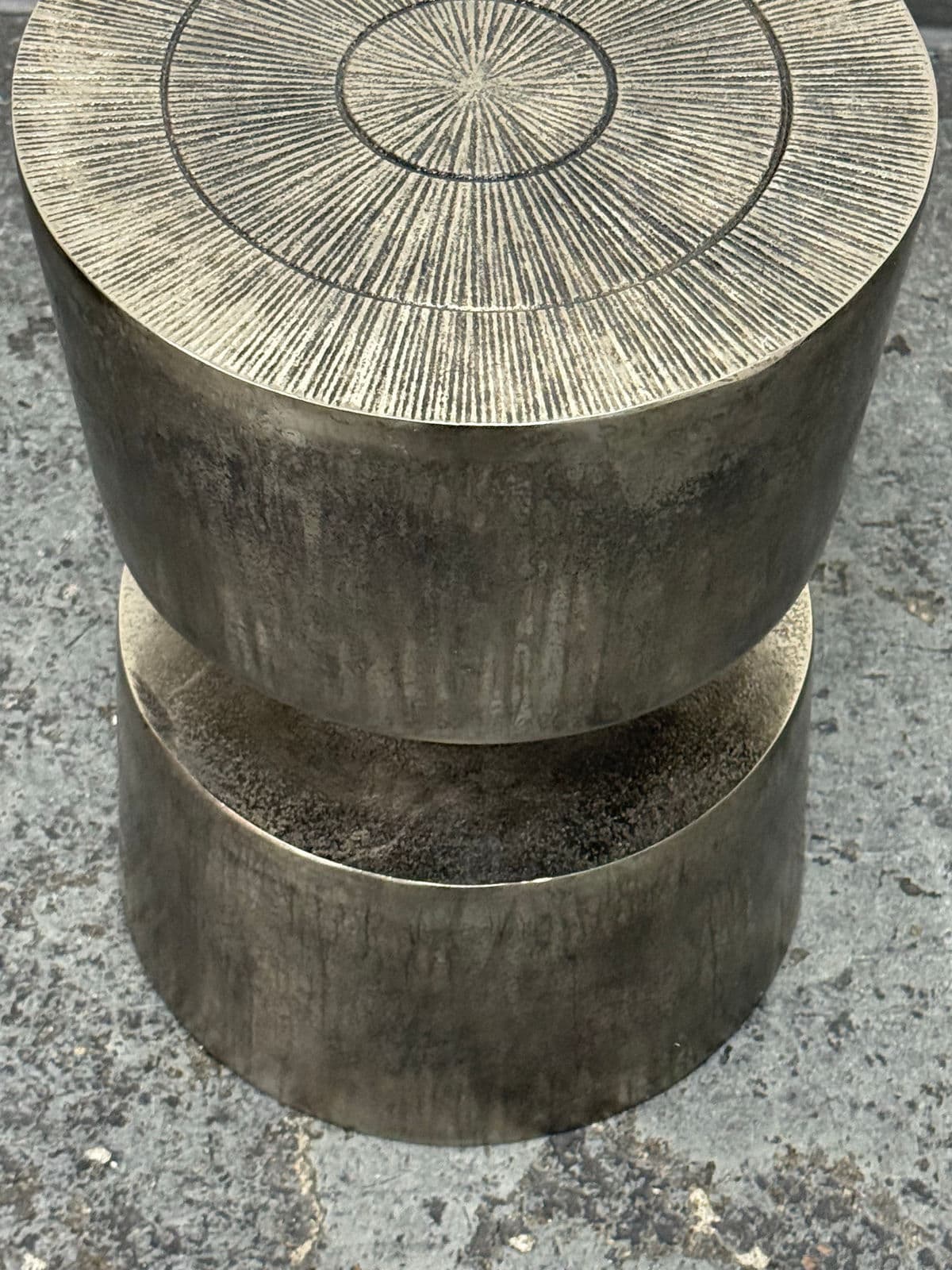 Moe's Home Victor Side Table/Stool - Thumbnail 4