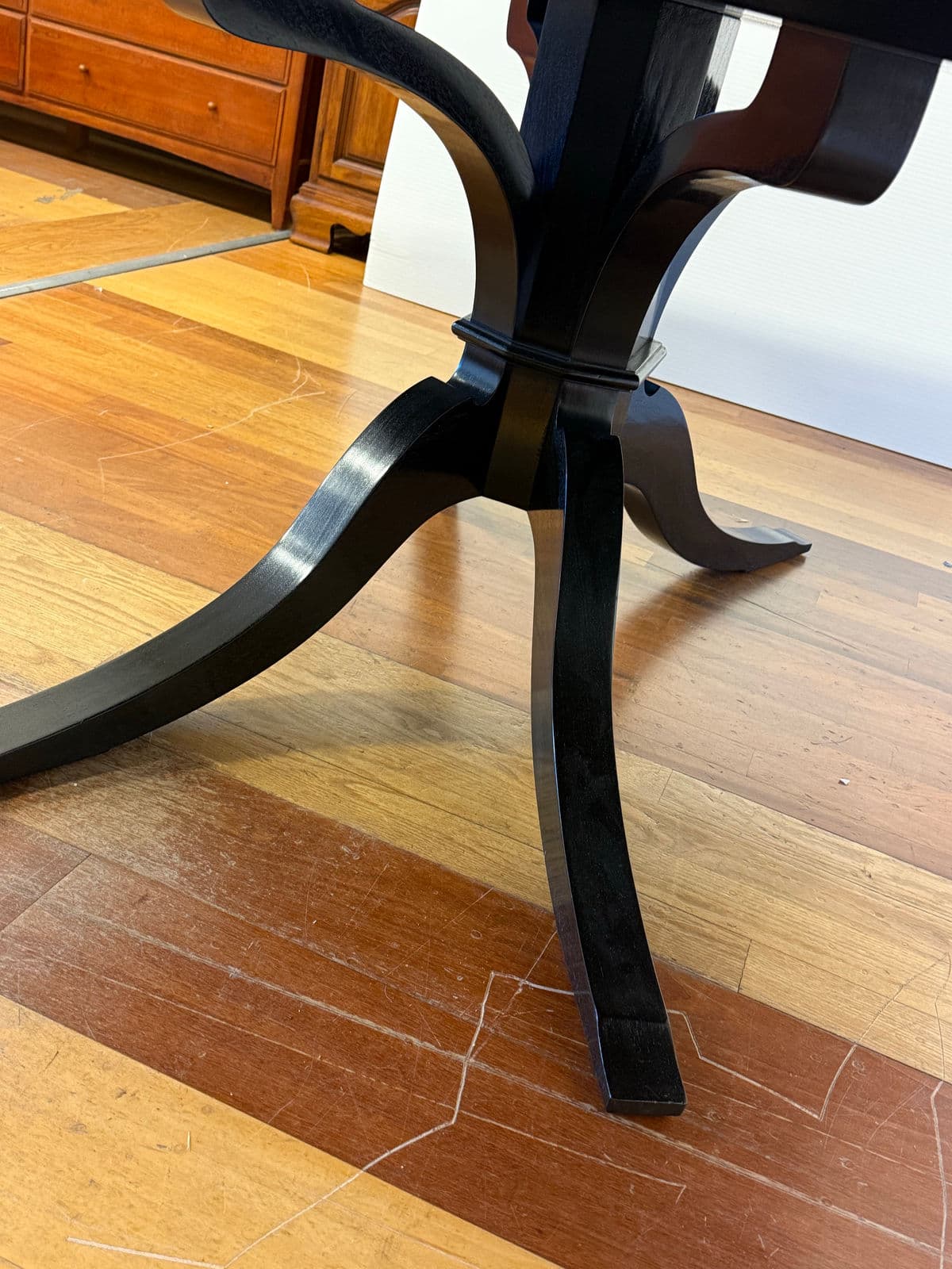 Rose Tarlow Pickwick Dining Table - Thumbnail 6