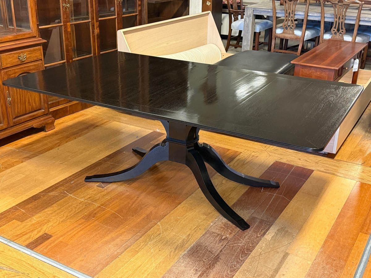 Rose Tarlow Pickwick Dining Table - Thumbnail 4
