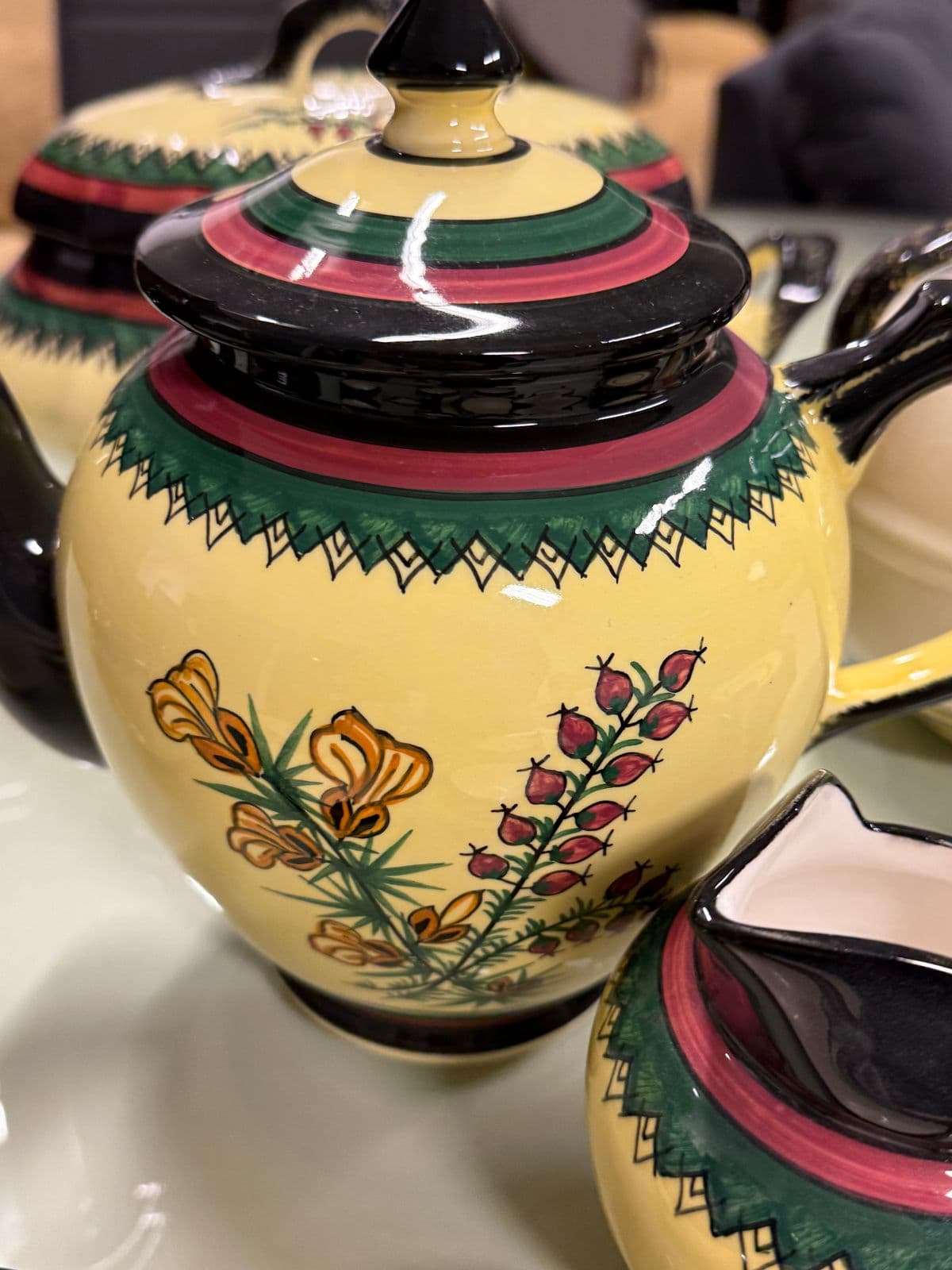 Circa 1983 Henriot Quimper French Faience Serve-Ware, Set of Thirty-One - Thumbnail 11