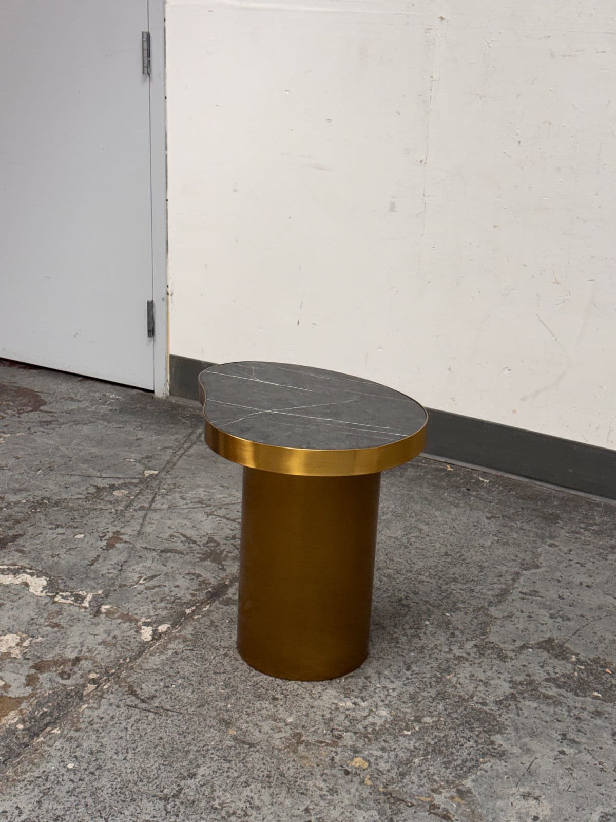 Michael Oren Design Marquina Marble Kidney Side Table - Thumbnail 4