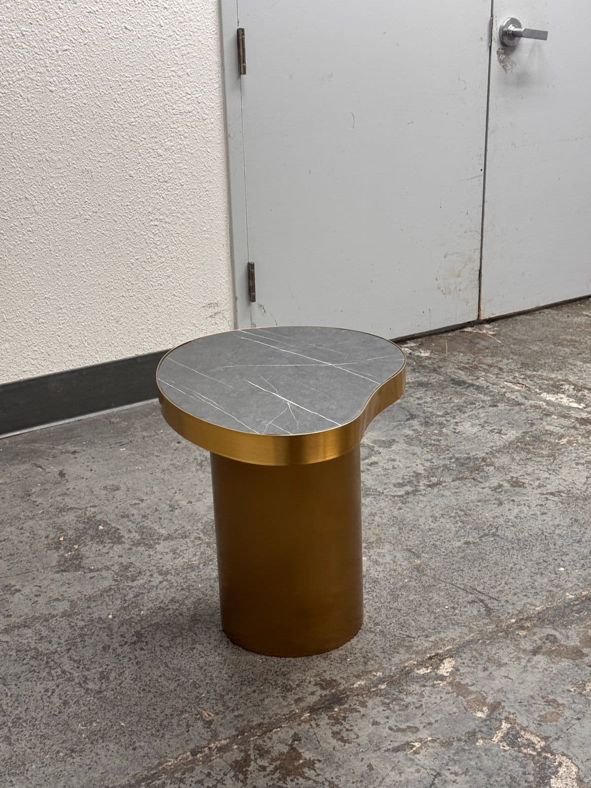 Michael Oren Design Marquina Marble Kidney Side Table - Thumbnail 8