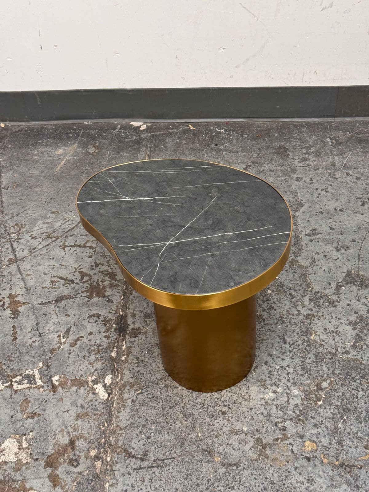 Michael Oren Design Marquina Marble Kidney Side Table - Thumbnail 5