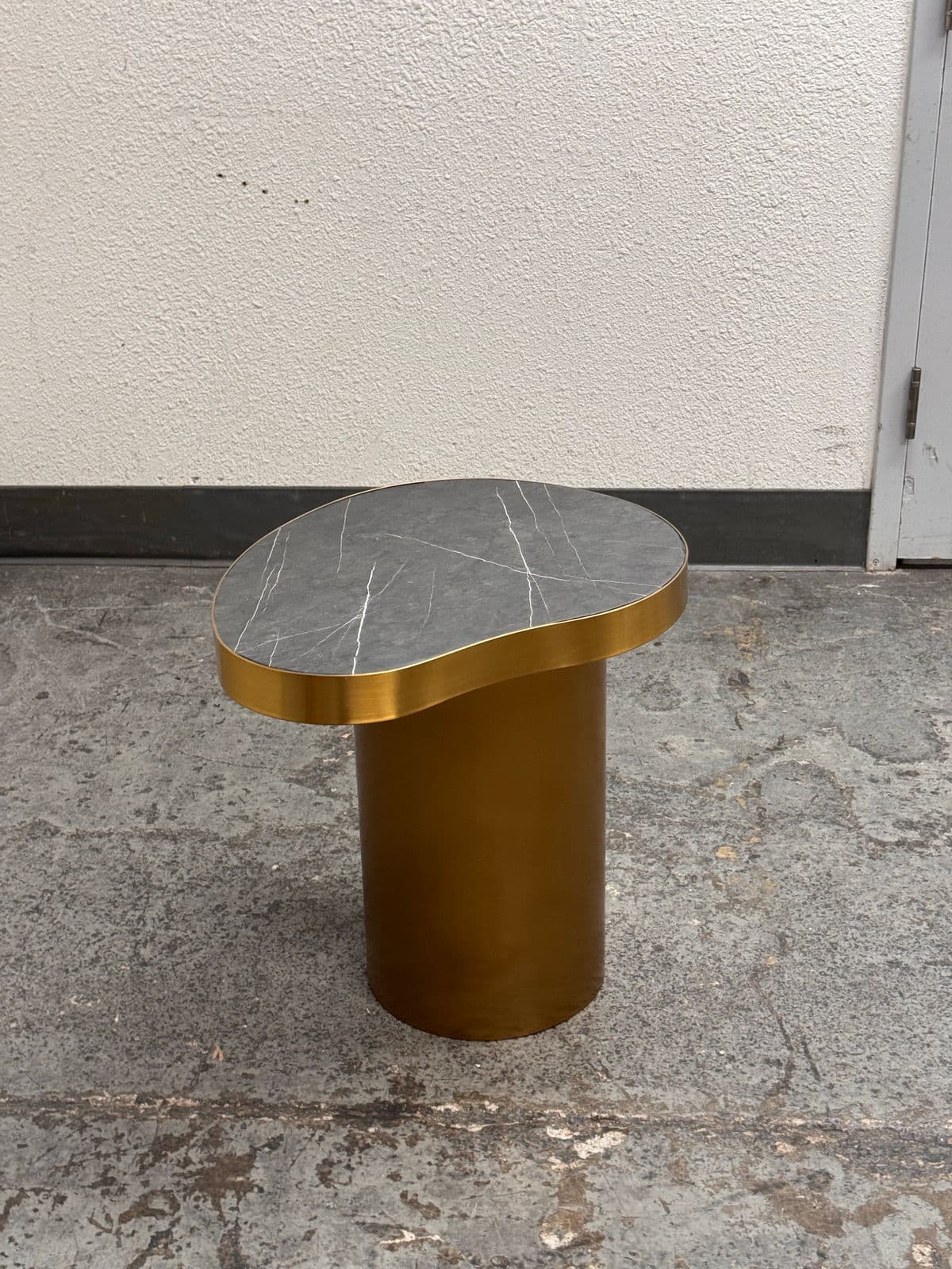 Michael Oren Design Marquina Marble Kidney Side Table - Thumbnail 7