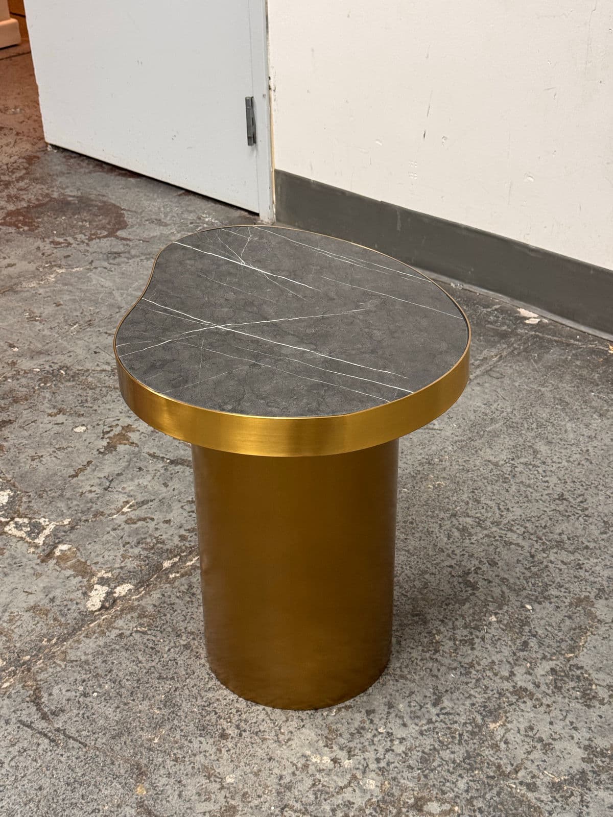 Michael Oren Design Marquina Marble Kidney Side Table - Thumbnail 10