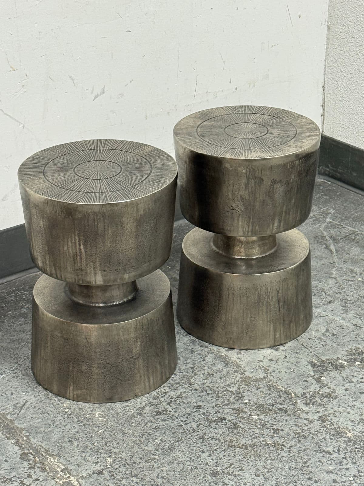 Moe's Home Victor Side Tables/Stools, Pair - Thumbnail 4