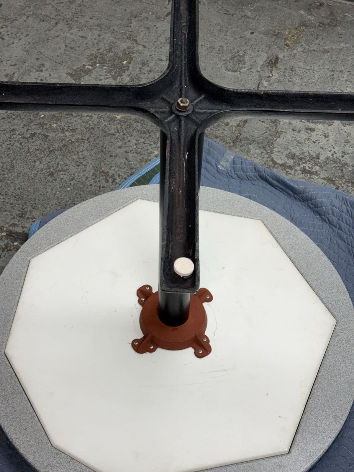 36in Circa 1980 Stone Composite Pedestal Dining Table - Thumbnail 6