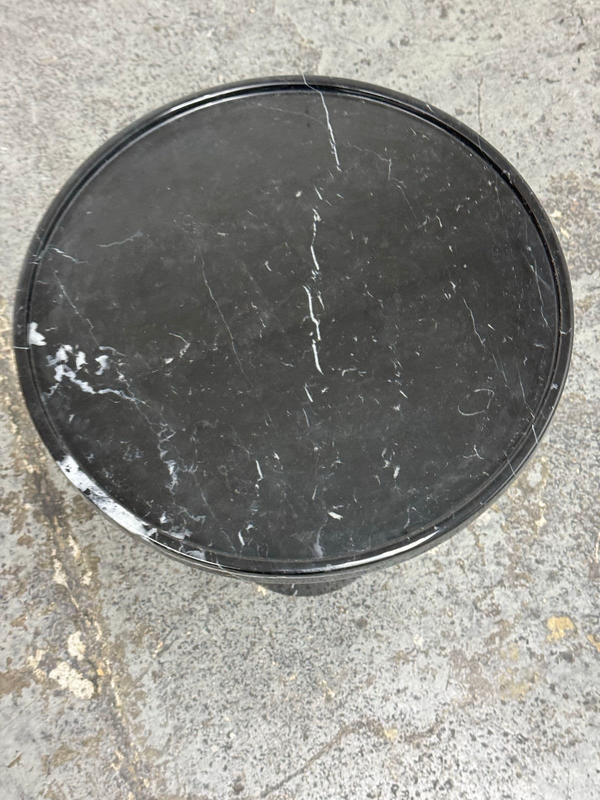 Michael Oren Designs Marquina Marble Pedestal Side Table - Thumbnail 9