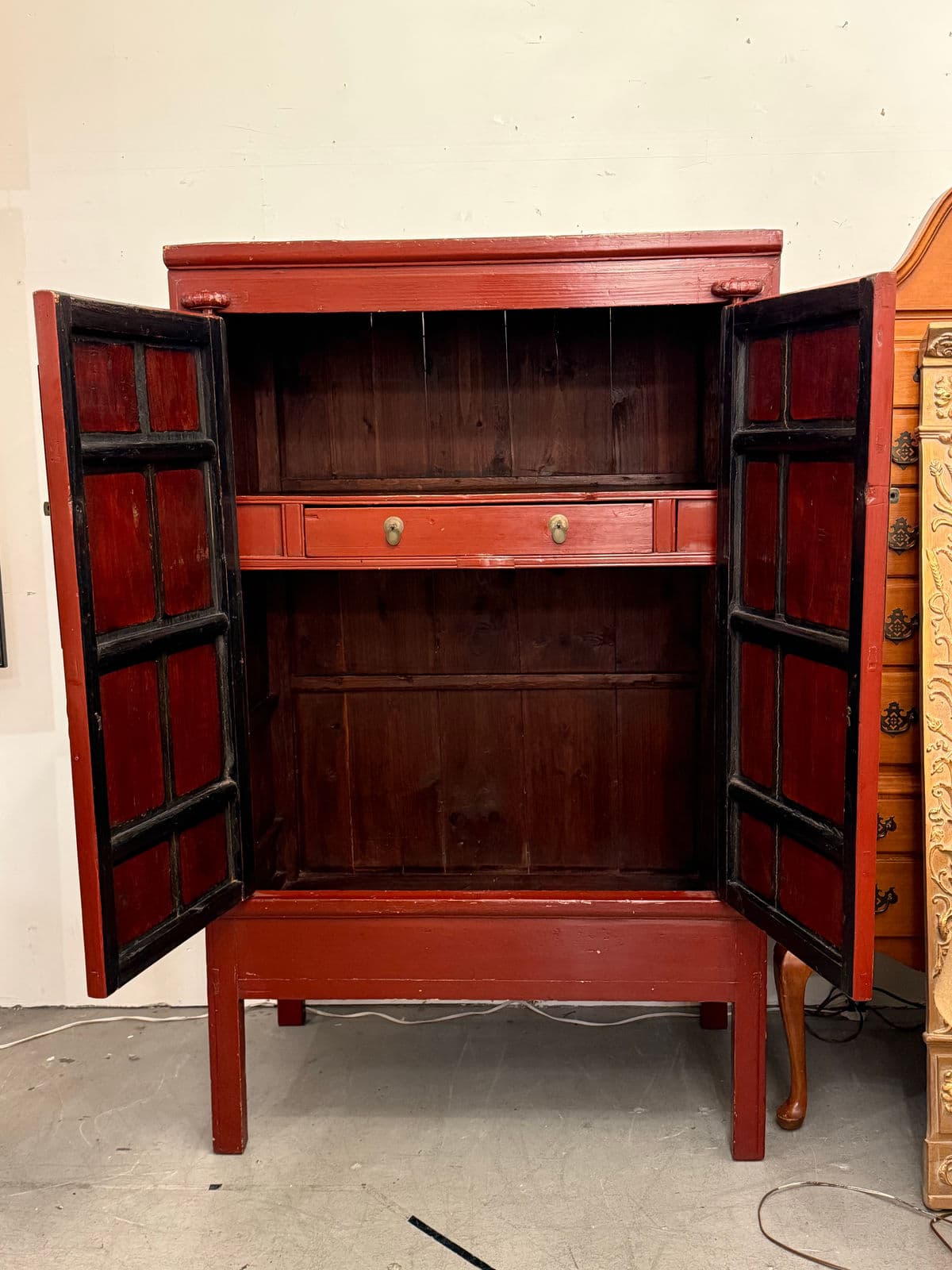 Vintage Chinese Wedding Cabinet - Thumbnail 4