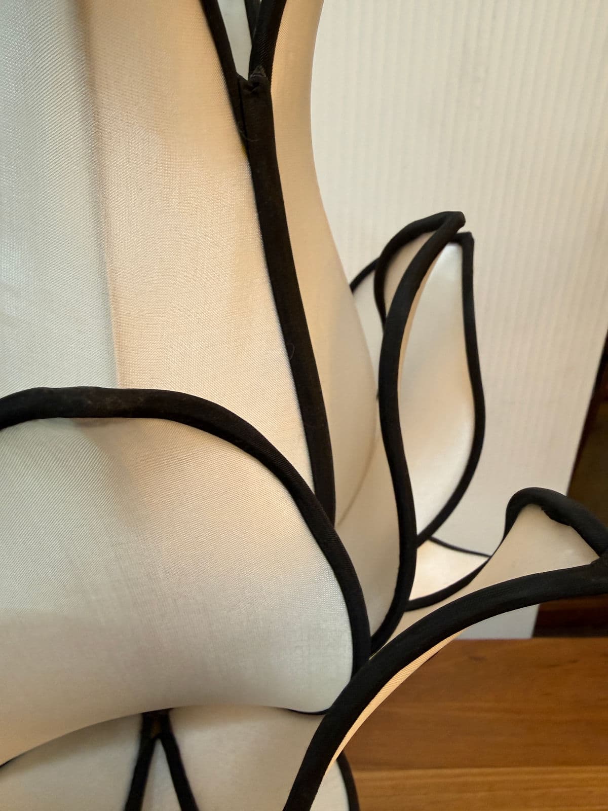 Om Gallery Baby Blooming Lotus Table Lamp - Thumbnail 12