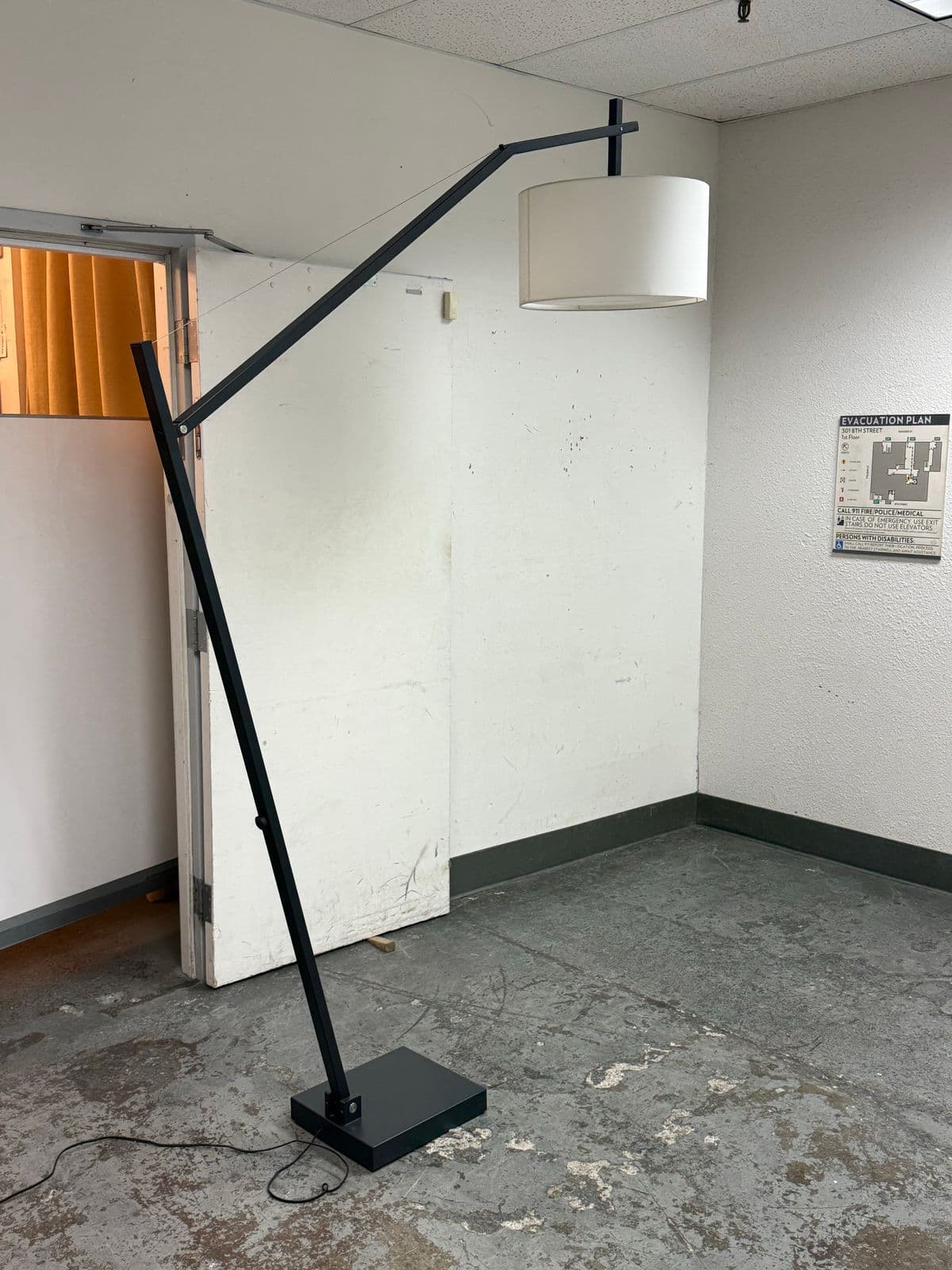 Room & Board Clarkson Floor Lamp - Thumbnail 11