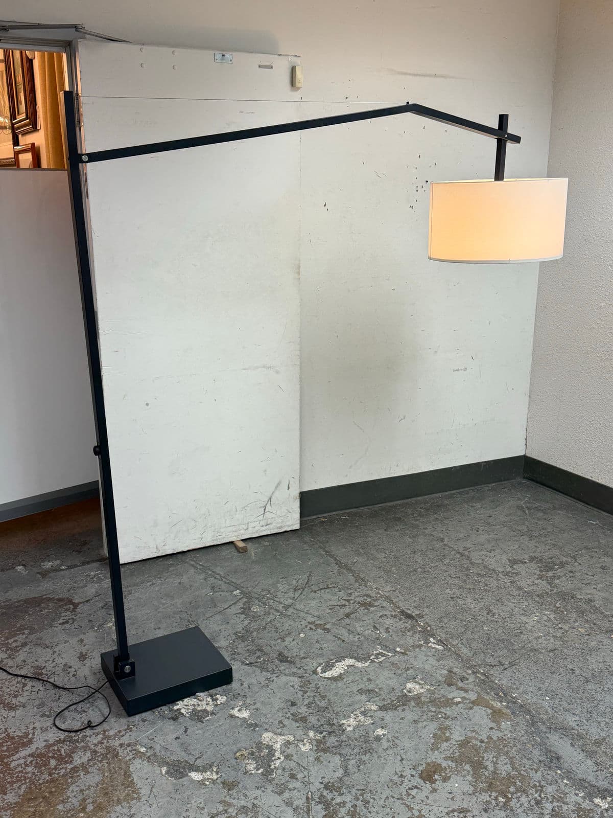 Room & Board Clarkson Floor Lamp - Thumbnail 13