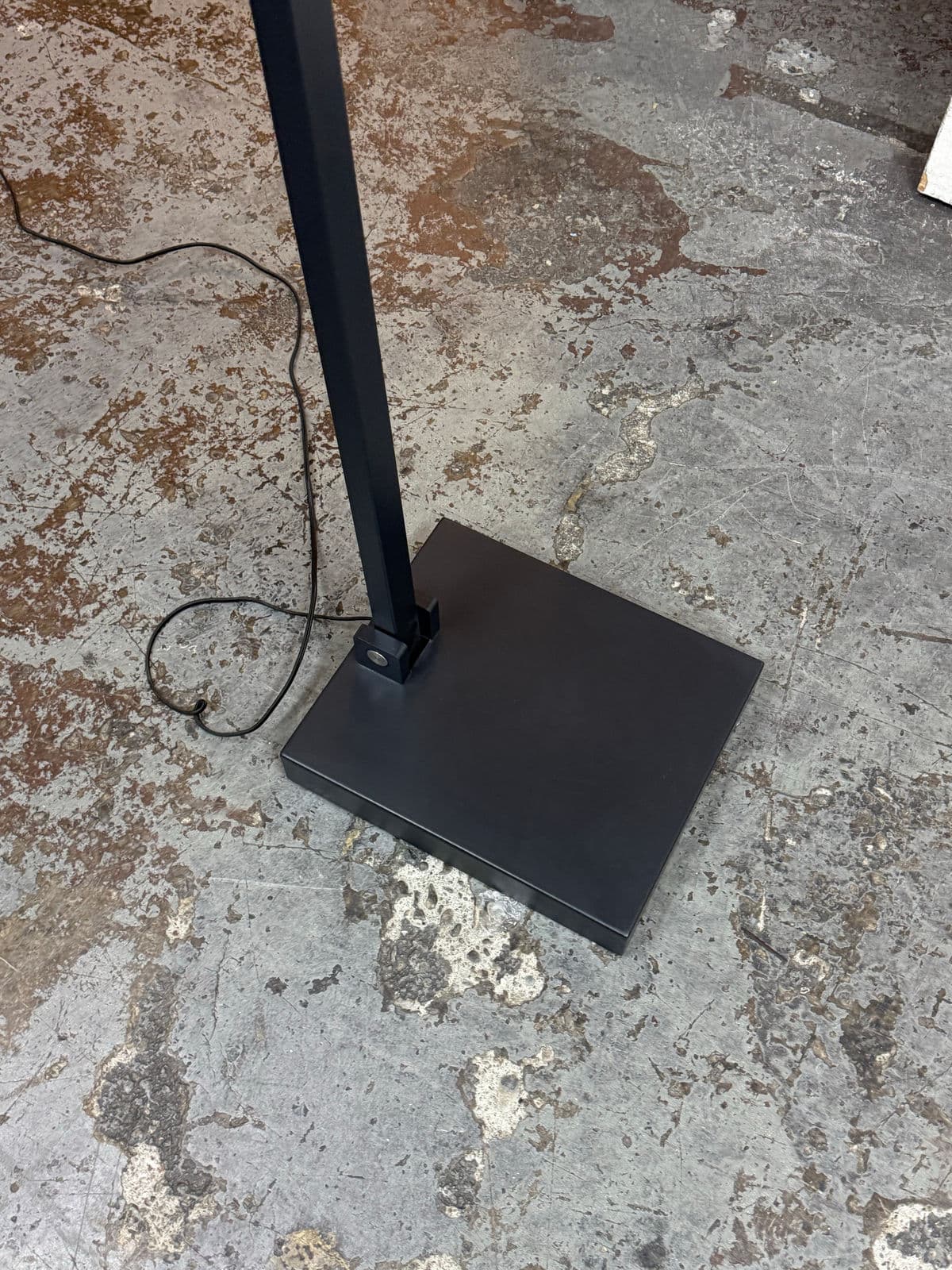 Room & Board Clarkson Floor Lamp - Thumbnail 9