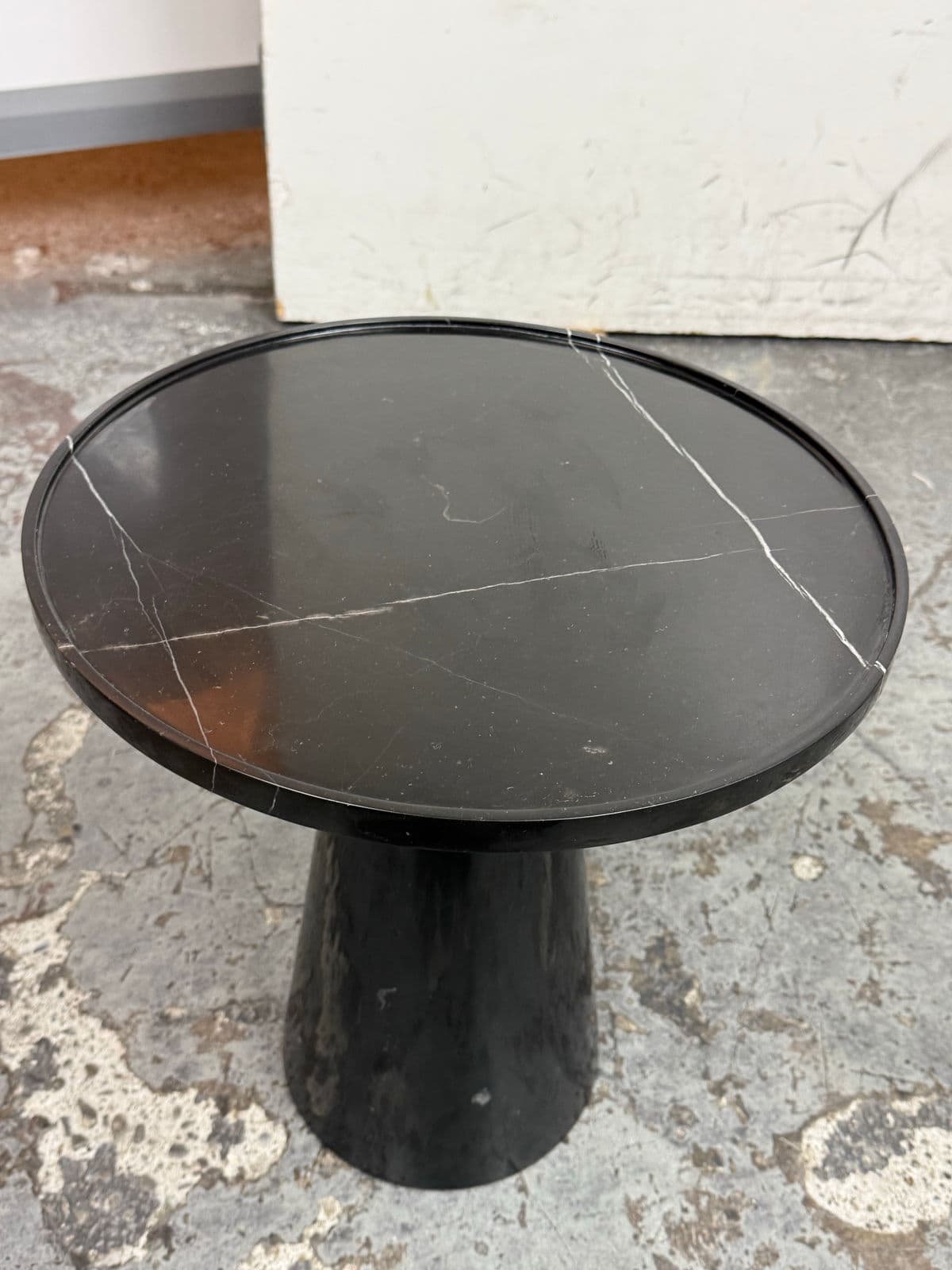 Michael Oren Designs Marquina Marble Pedestal Side Table - Thumbnail 9