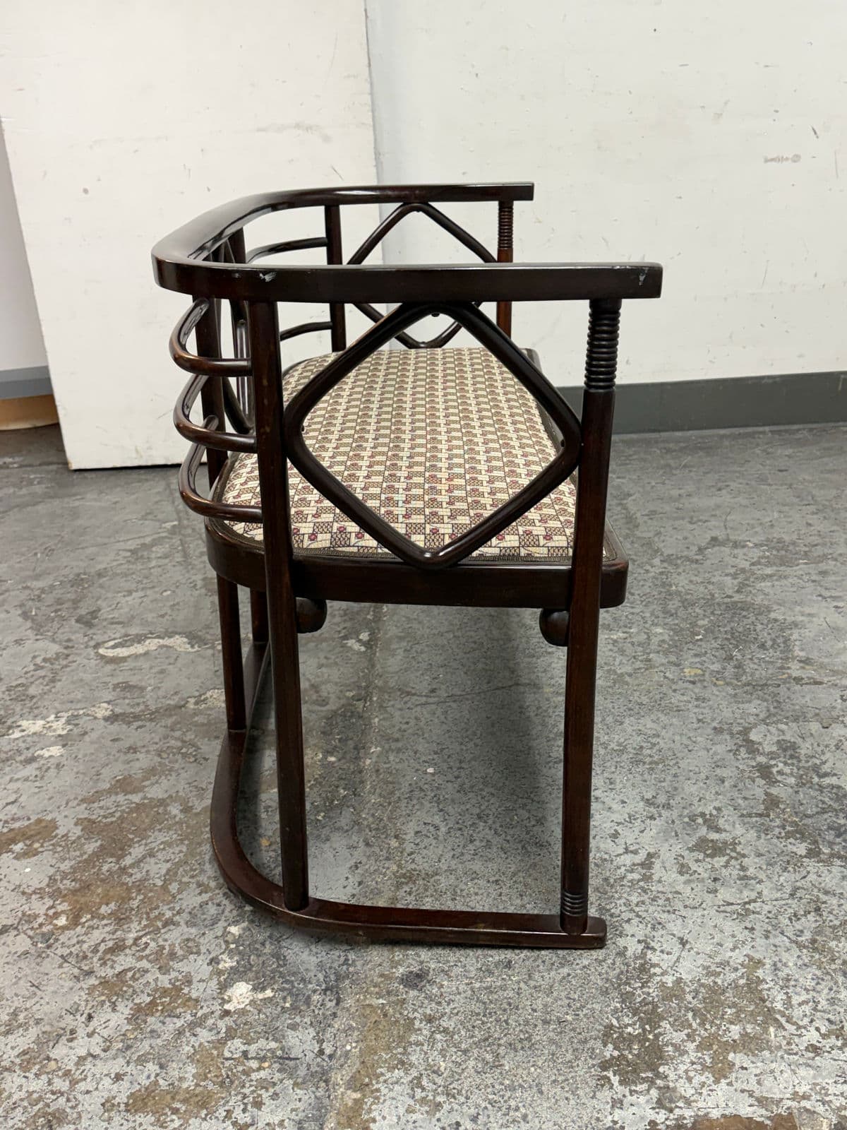 Josef Hoffmann Fledermaus Cabaret Settee, Circa 1905 - Thumbnail 7