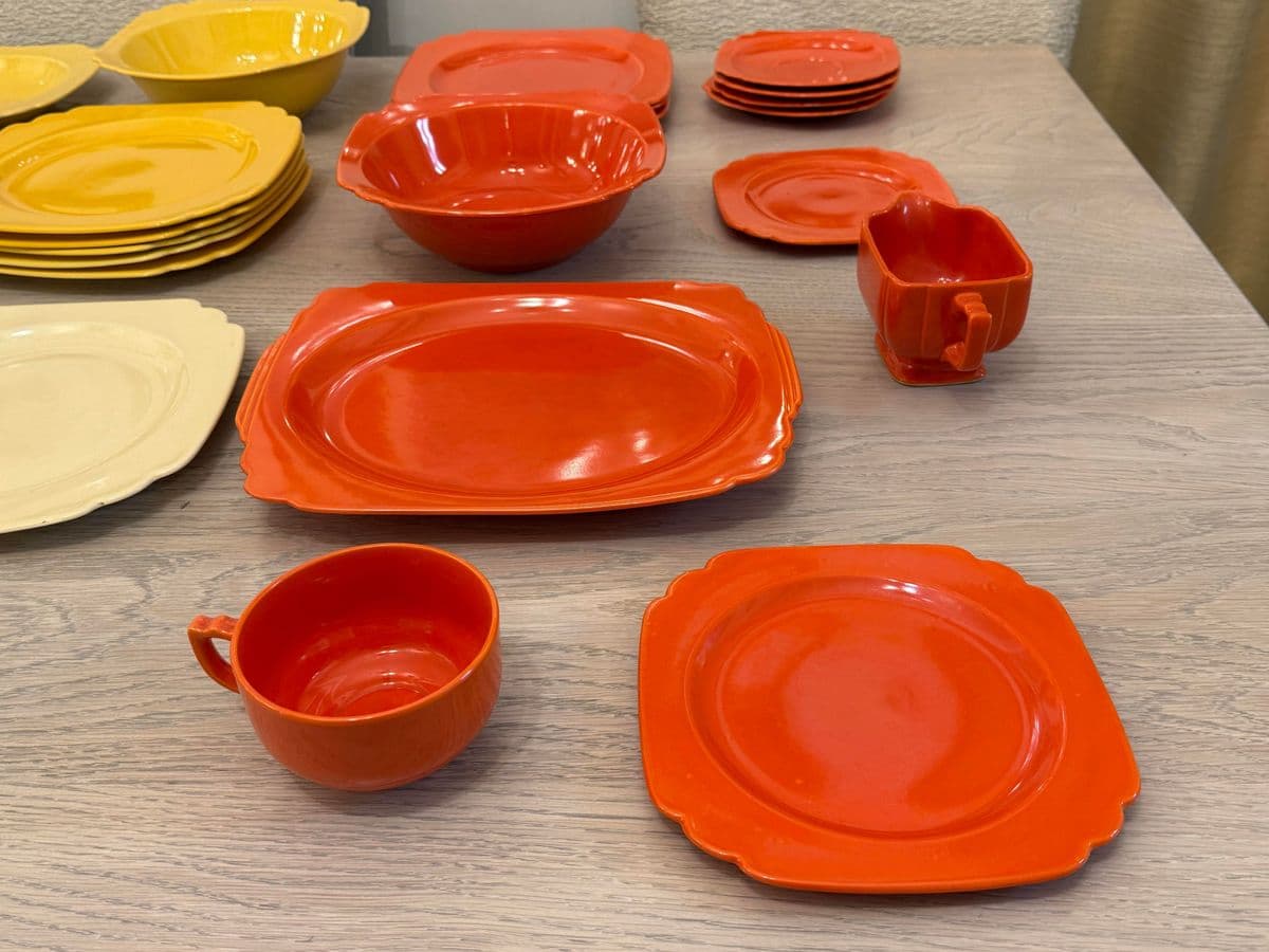 Riviera Dinnerware by Homer Laughlin Set, Circa 1930 - Thumbnail 9