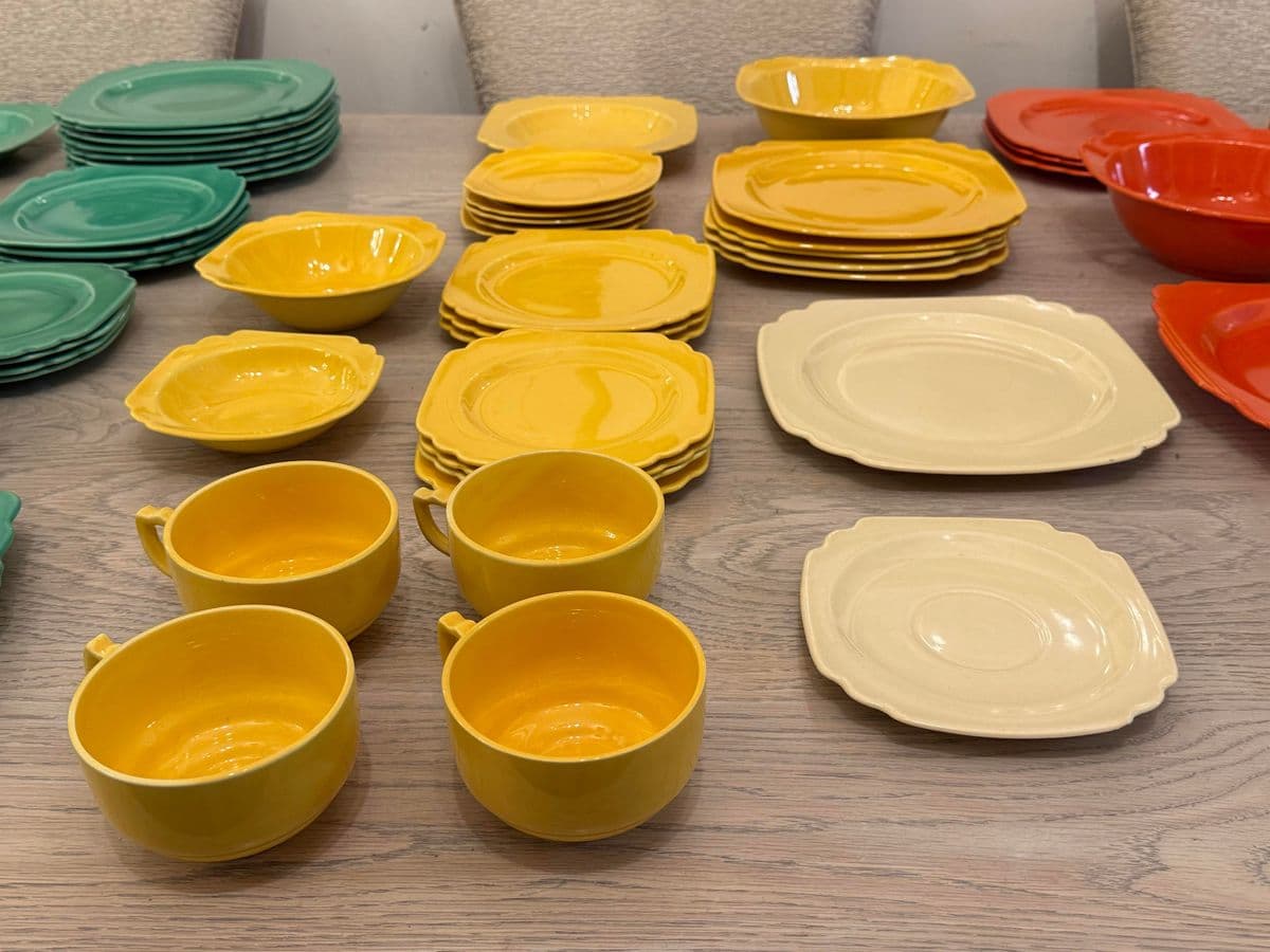 Riviera Dinnerware by Homer Laughlin Set, Circa 1930 - Thumbnail 8