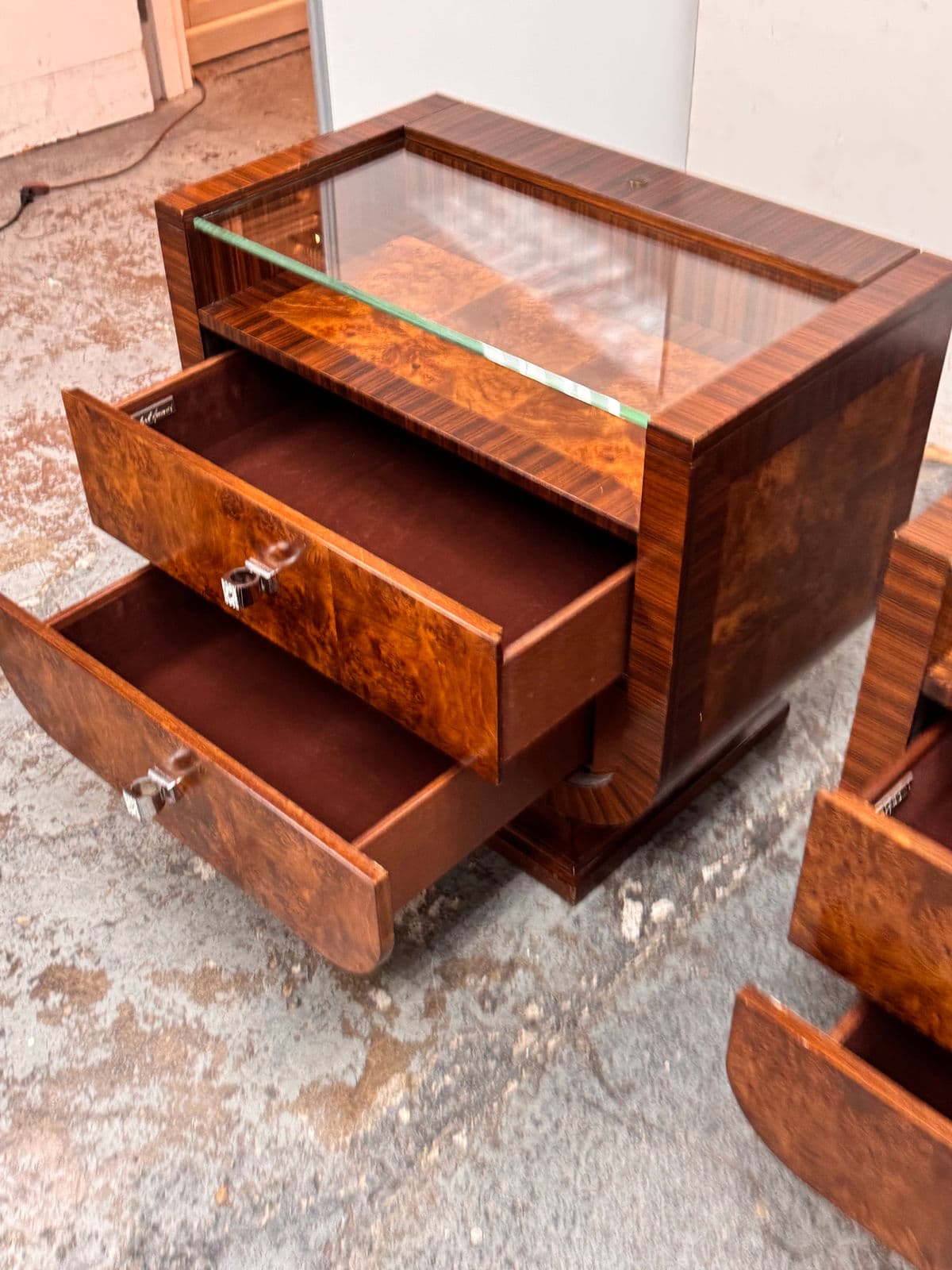 Michael Amini for Aico Cloche Nightstands, Bourbon, Pair - Thumbnail 8