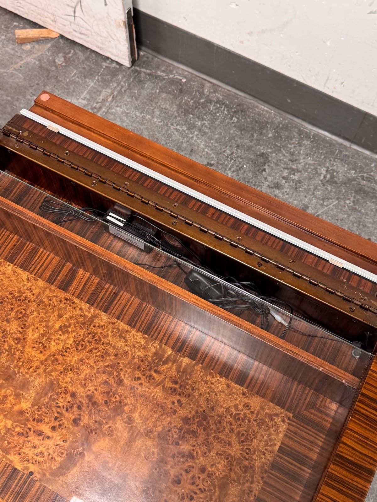 Michael Amini for Aico Cloche Nightstands, Bourbon, Pair - Thumbnail 9