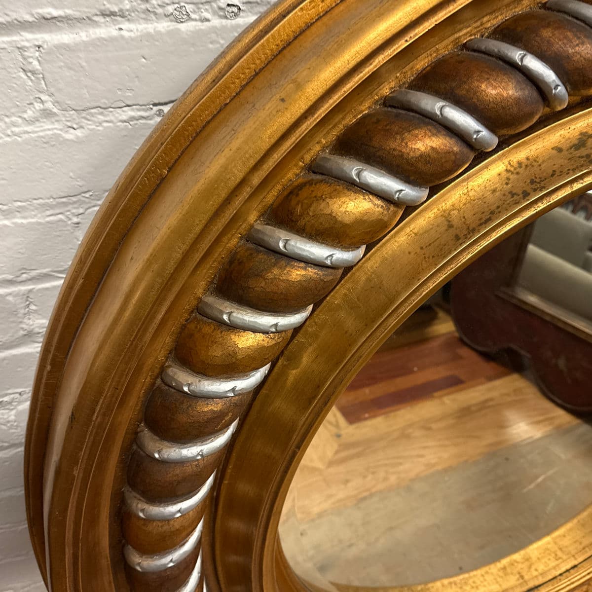 Windsor Art & Mirror Company Round Twist Wall Mirror, 20th Century - Thumbnail 13