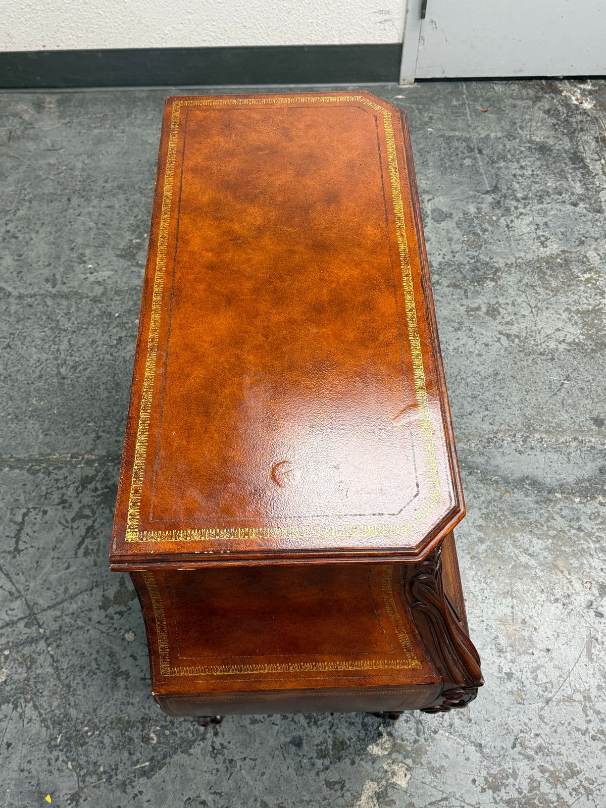 French Provincial Style Bombé Commode + Gilt Accents, Late 20th Century - Thumbnail 7