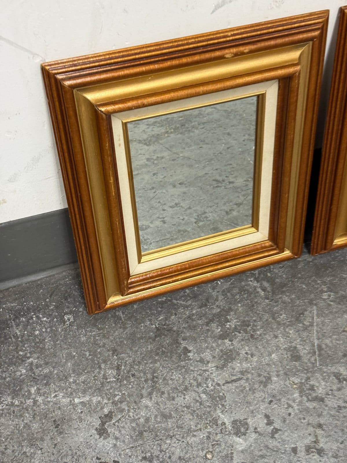 Vintage Square Giltwood Wall Mirrors, 20th Century, Pair - Thumbnail 4